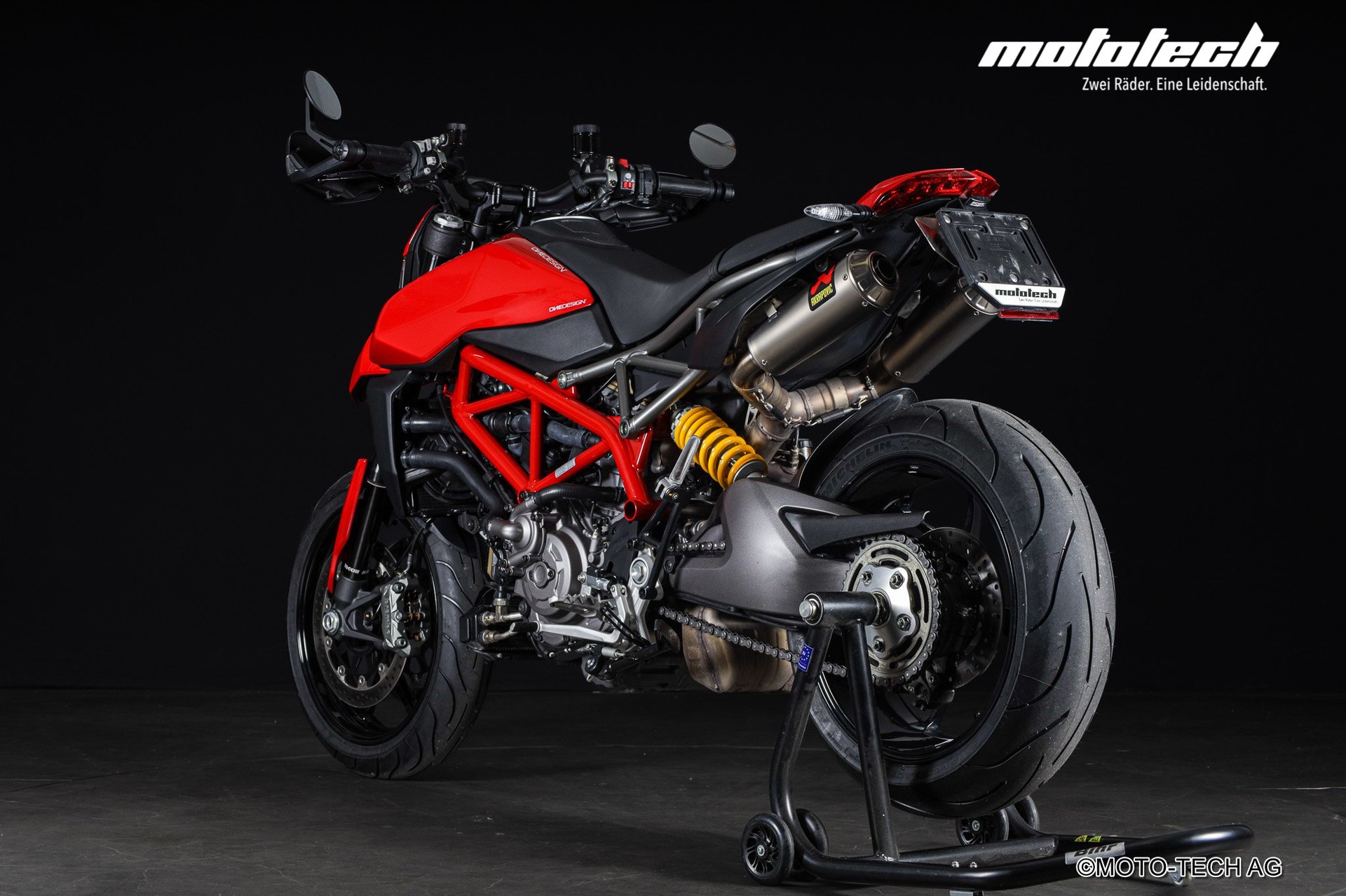 DUCATI Hypermotard 950 AKRAPOVIC-showroom-element-3