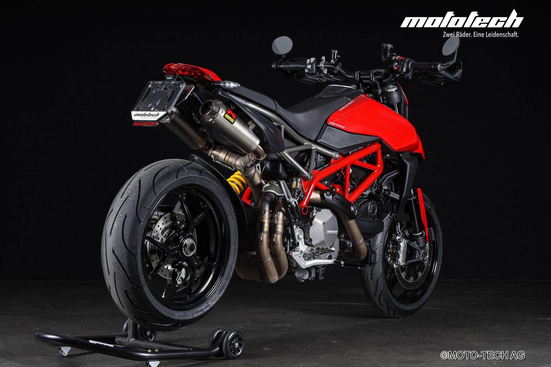 DUCATI Hypermotard 950 AKRAPOVIC-showroom-element-2