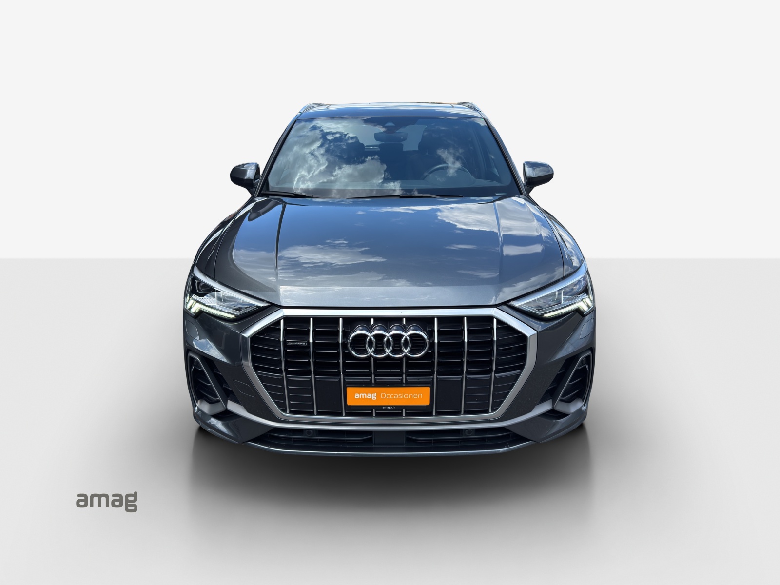 AUDI Q3 45 TFSI S line quattro S-tronic-image-6