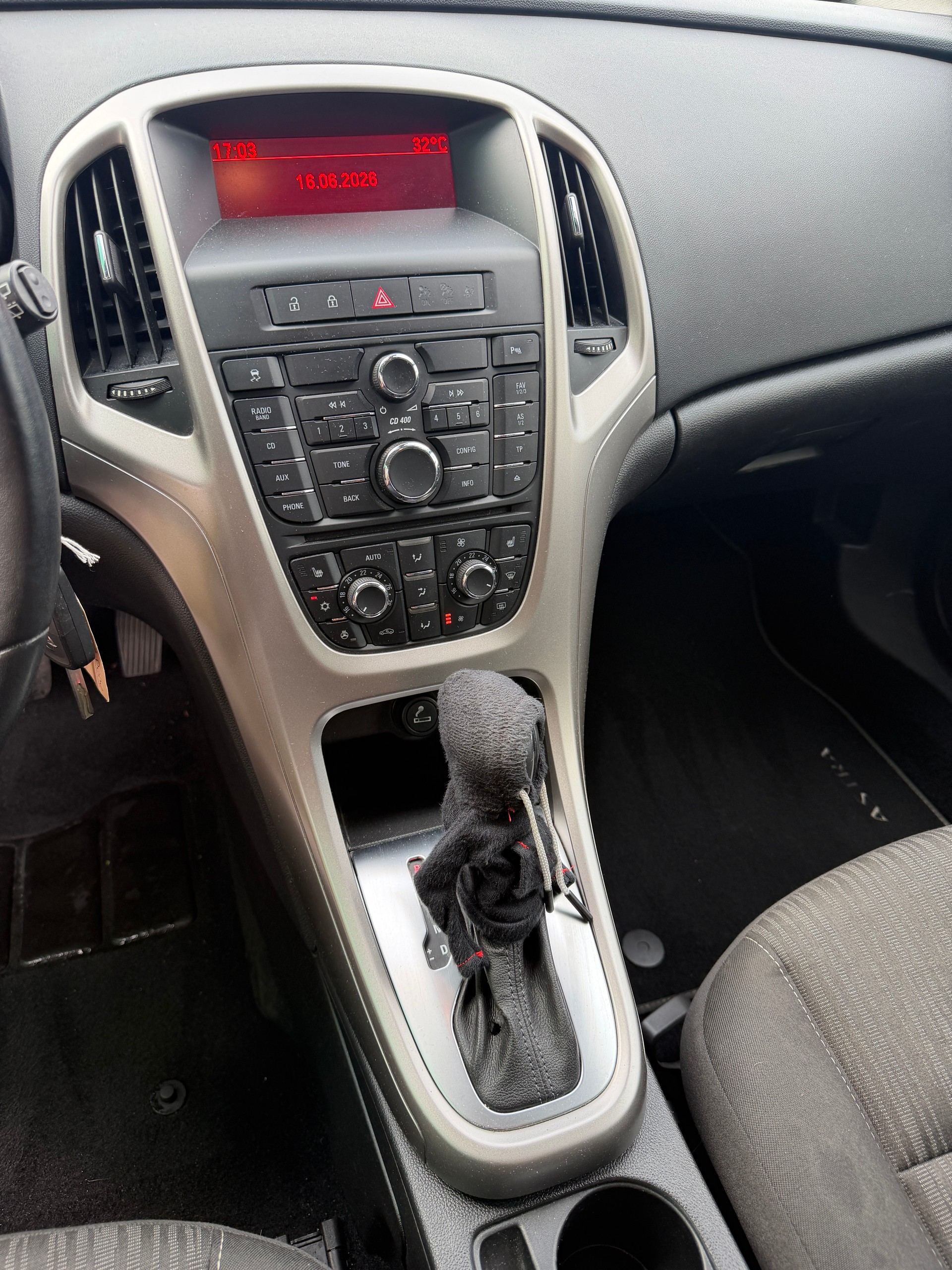OPEL Astra SportsTourer 1.6i 16V Turbo Enjoy Automatic-image-10