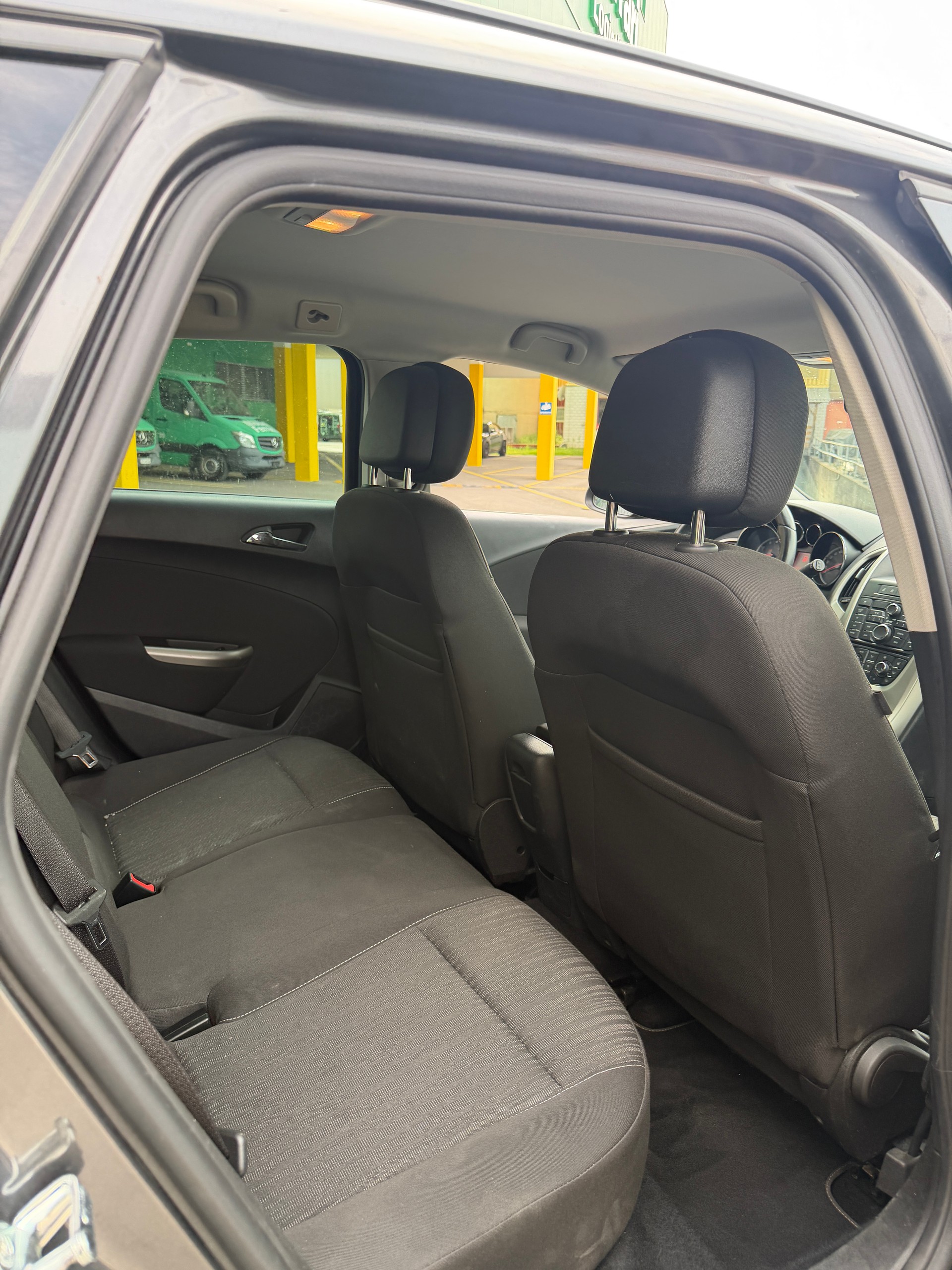 OPEL Astra SportsTourer 1.6i 16V Turbo Enjoy Automatic-image-14