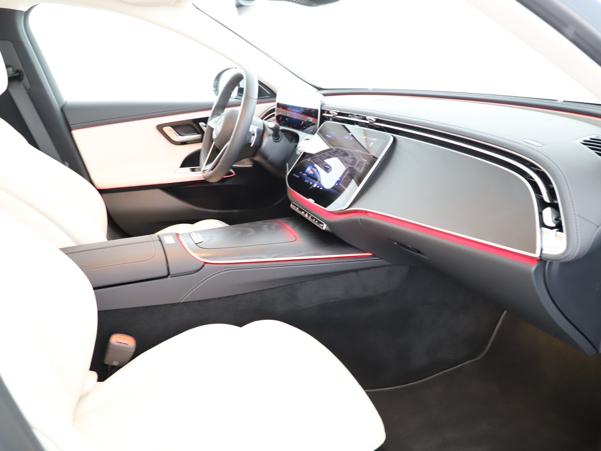 MERCEDES-BENZ E 450 T 9G-Tronic 4Matic-image-9