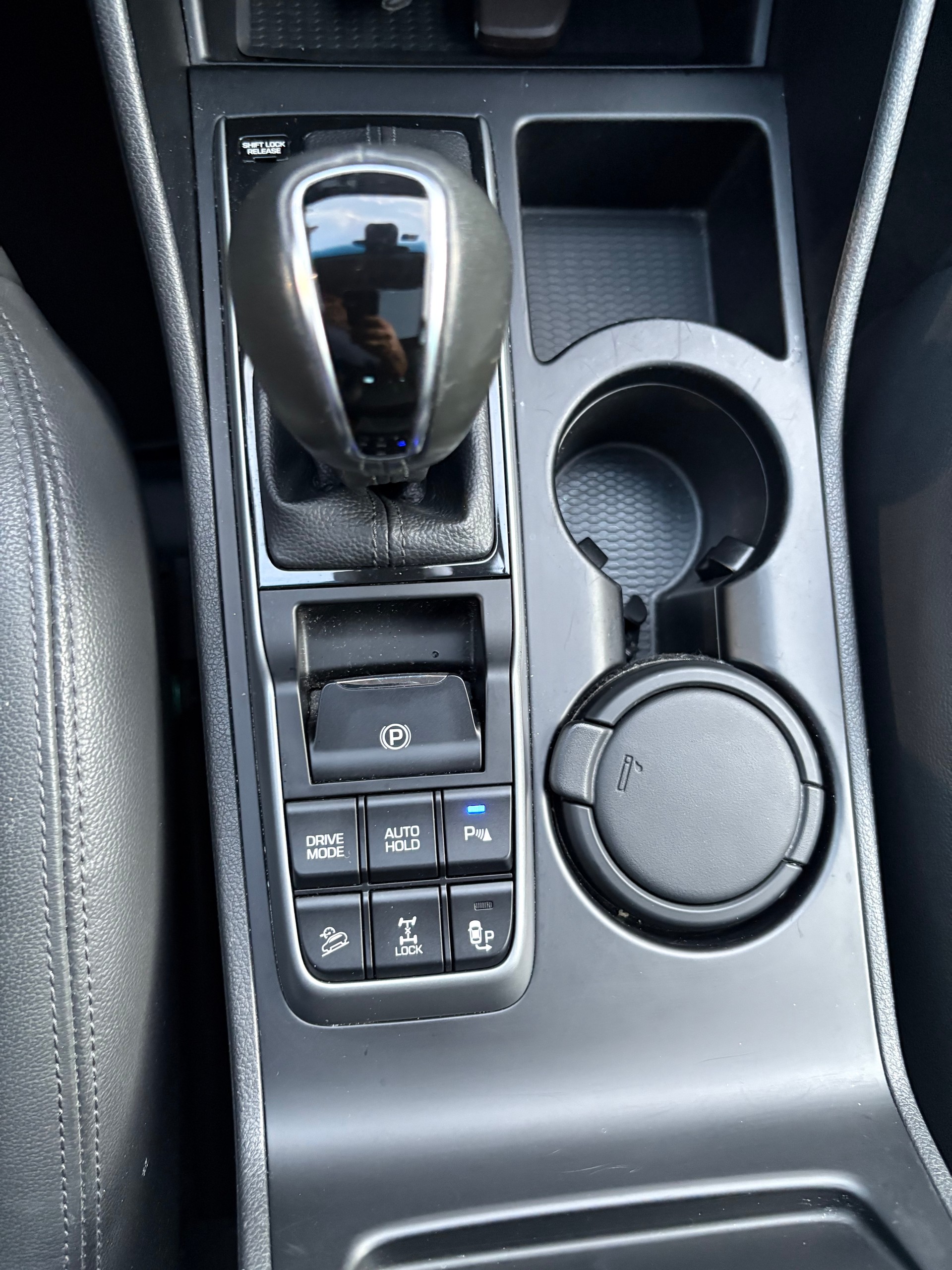 HYUNDAI Tucson 1.6 TGDI Plena 4WD Automatic-image-8