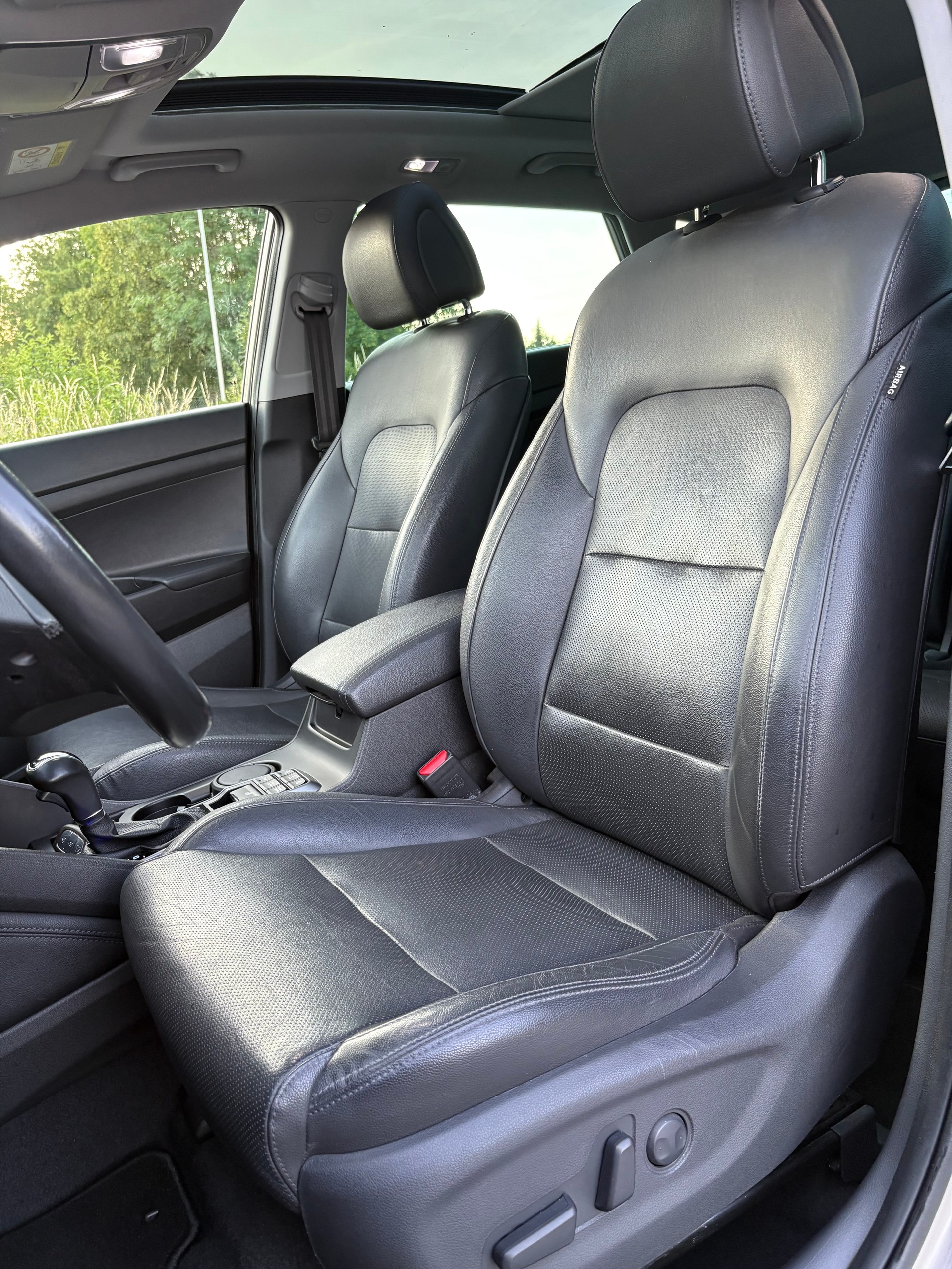 HYUNDAI Tucson 1.6 TGDI Plena 4WD Automatic-image-12
