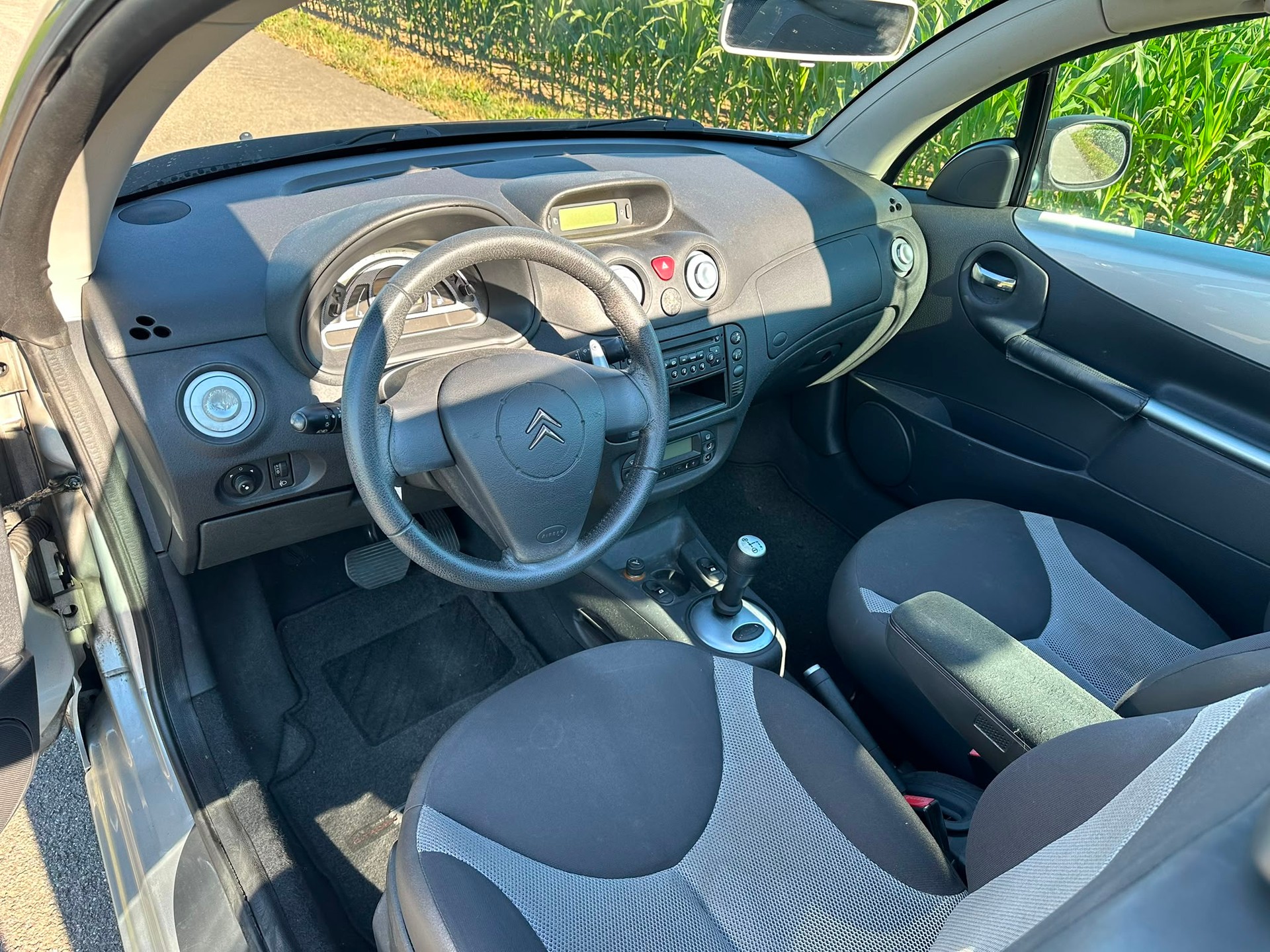 CITROEN C3 Pluriel 1.6i 16V-image-10