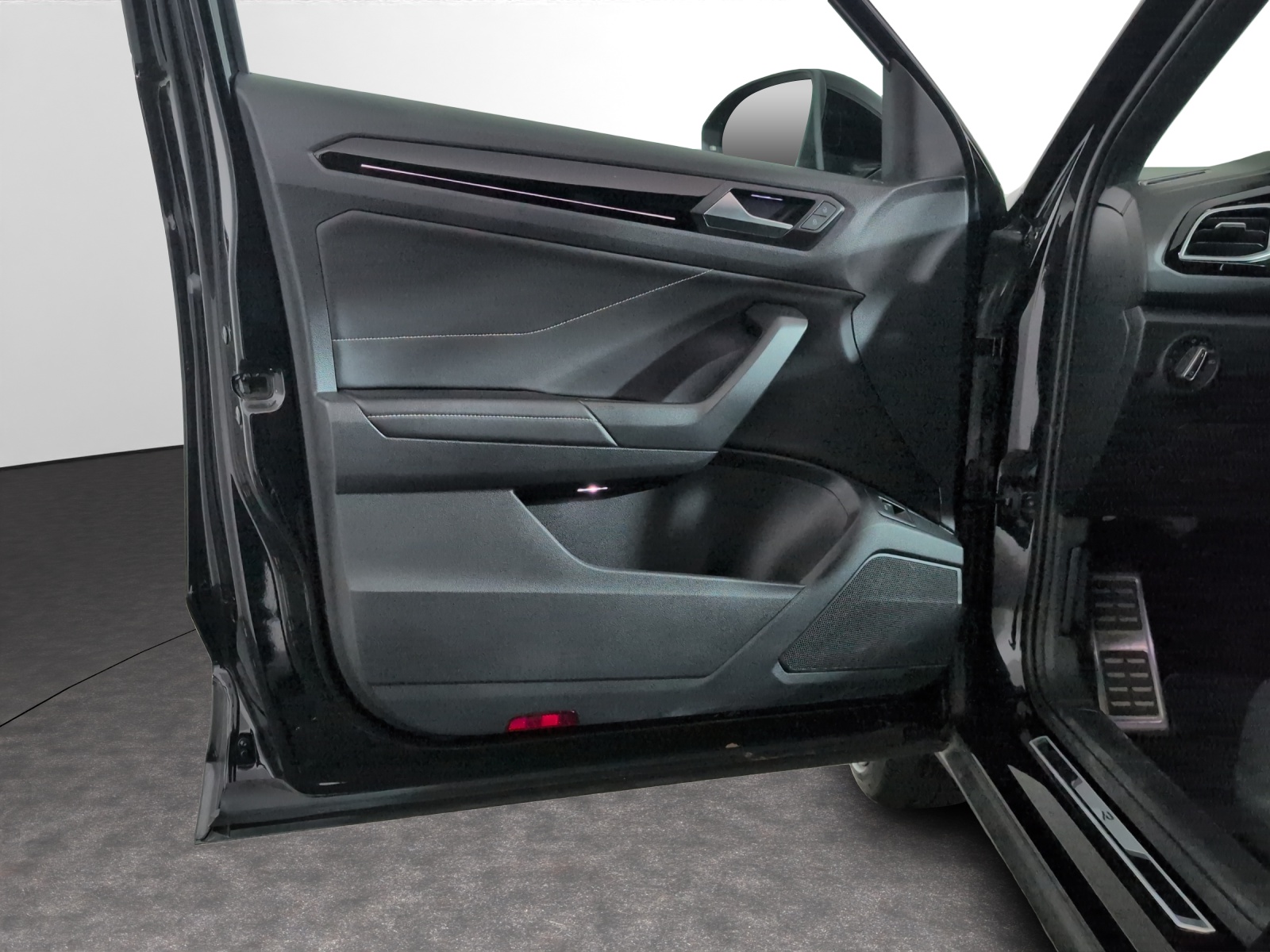 VW T-Roc 2.0 TSI R-Line DSG 4Motion-image-14