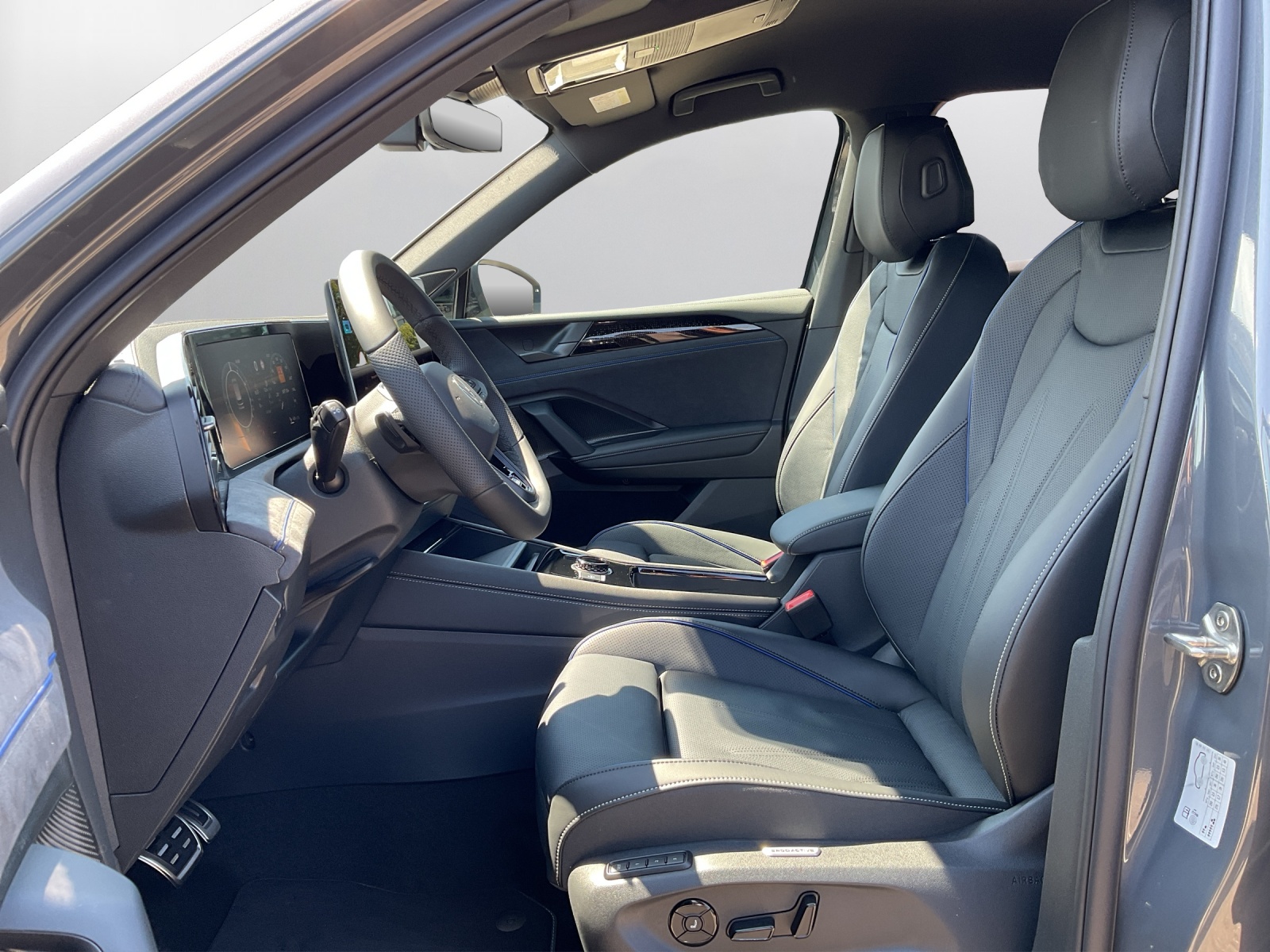 VW Tiguan 1.5 TSI evo2 eHybrid R-Line United DSG-image-9