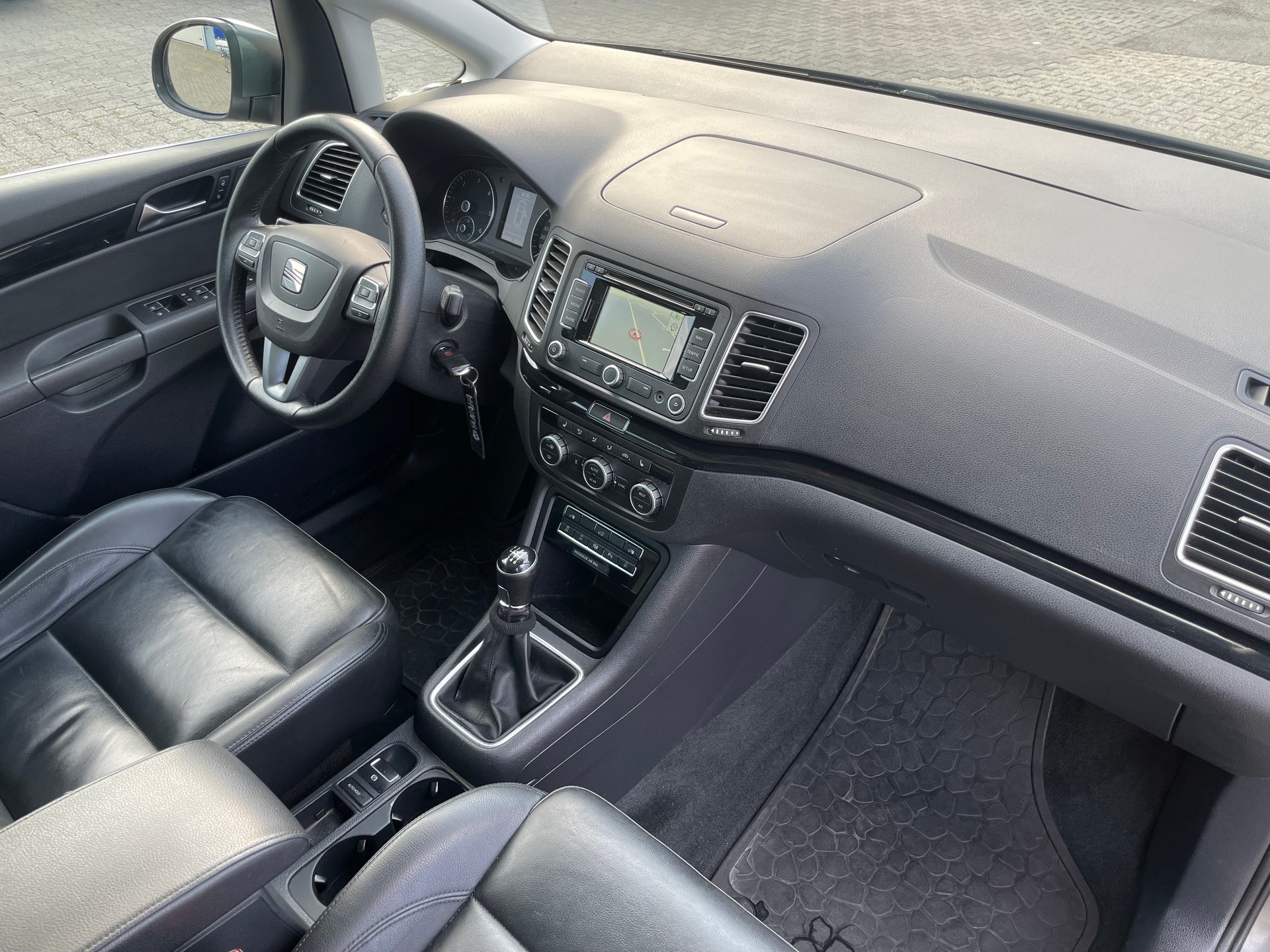 SEAT Alhambra 2.0 TDI Reference 4x4-image-13