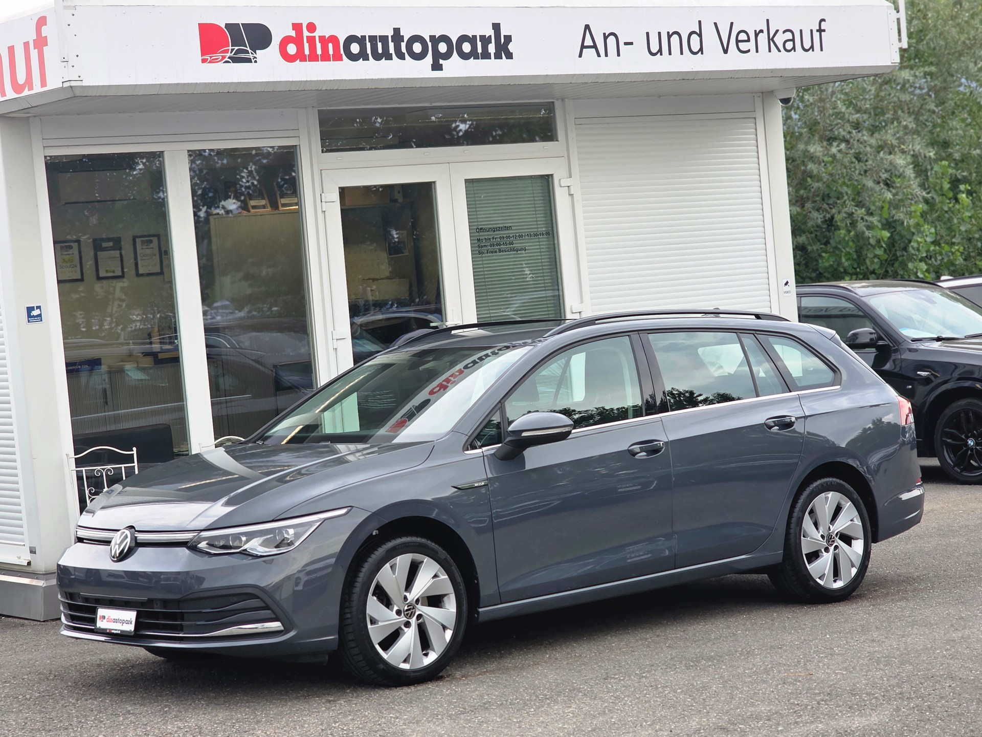 VW Golf Variant 2.0 TDI Style DSG * CH-Fahrzeug * TOP Ausstattung *-image-0