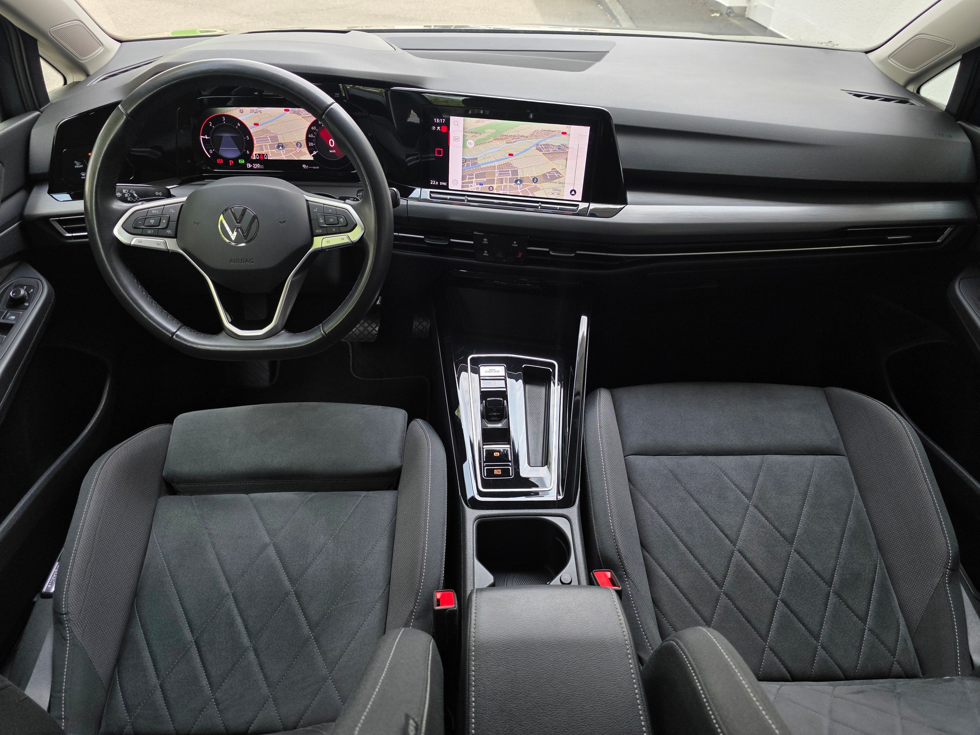 VW Golf Variant 2.0 TDI Style DSG * CH-Fahrzeug * TOP Ausstattung *-image-15