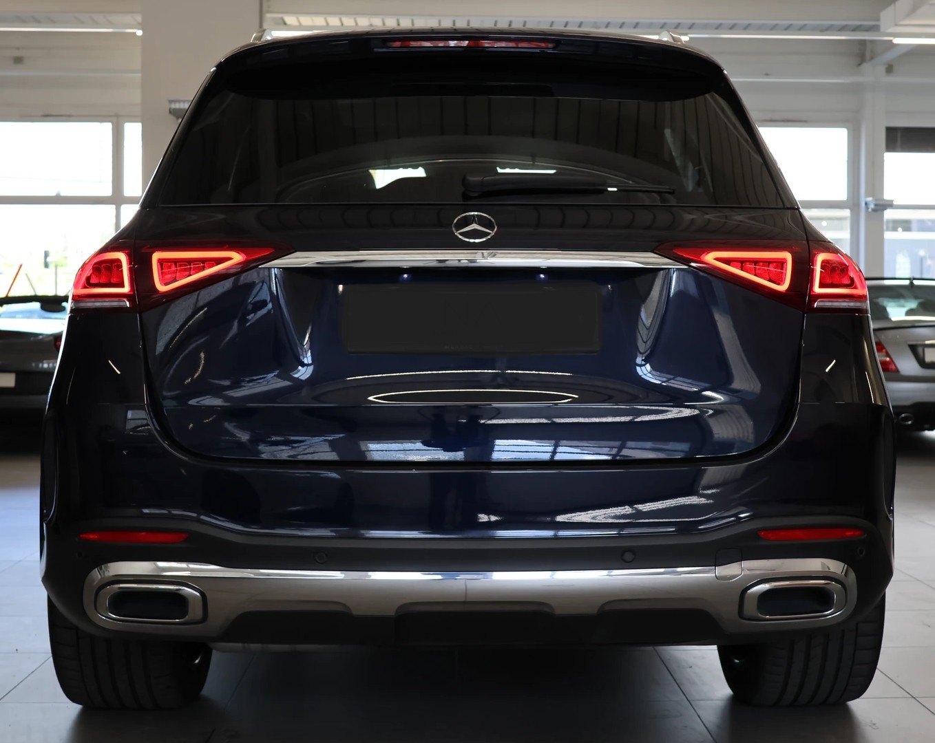 MERCEDES-BENZ GLE 450 AMG Line 4matic-image-3