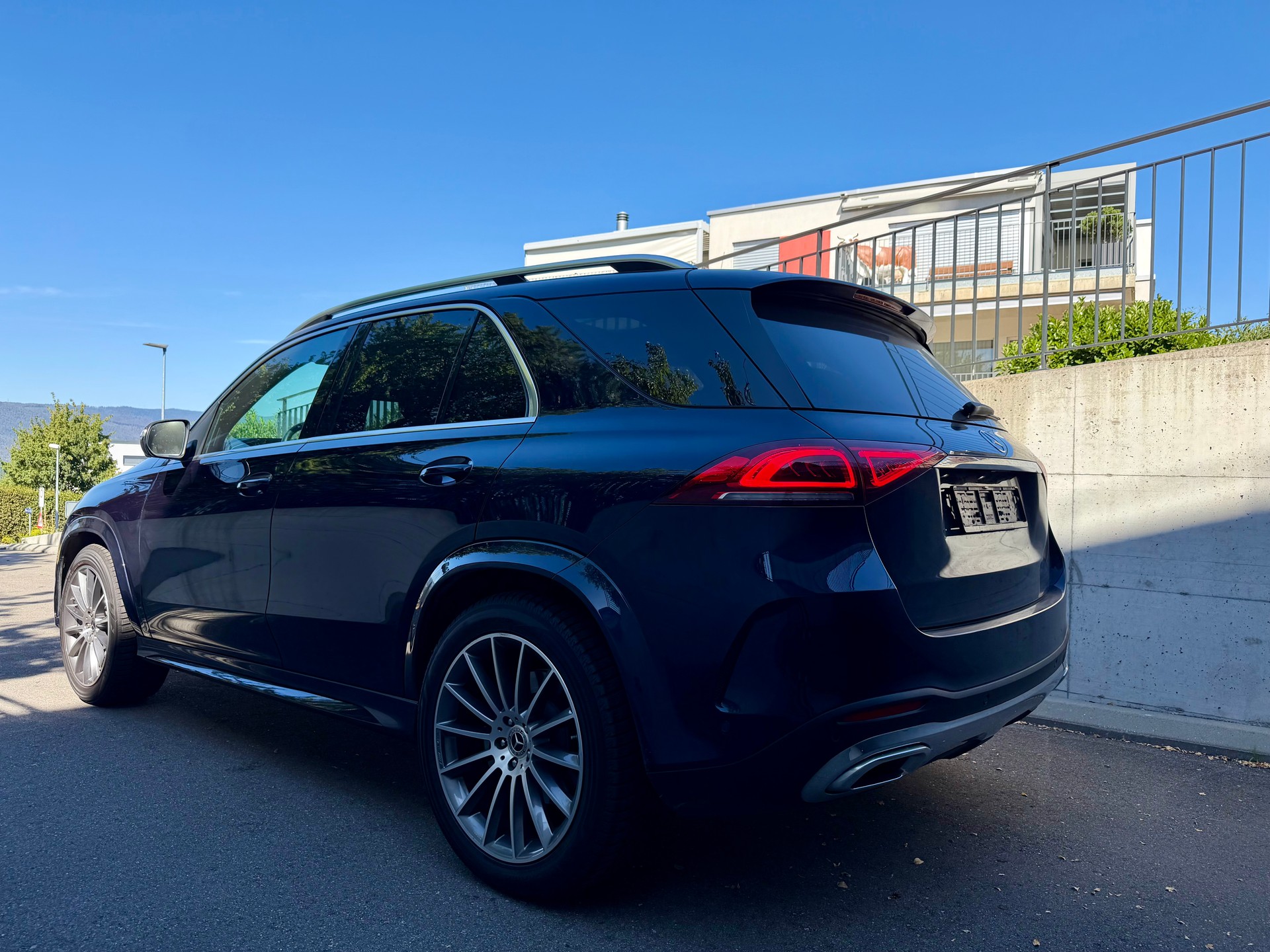 MERCEDES-BENZ GLE 450 AMG Line 4matic-image-4