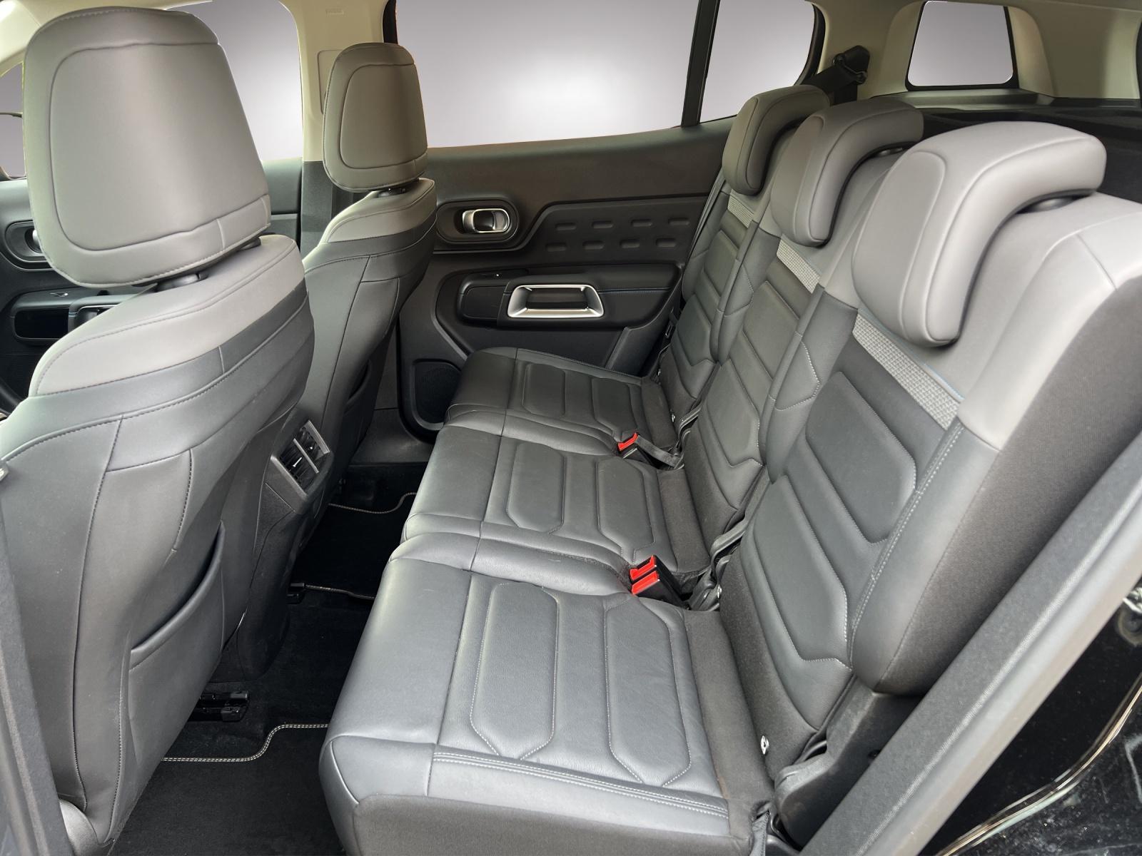 CITROEN C5 Aircross 1.6 Plug-in Hybrid Shine-image-12