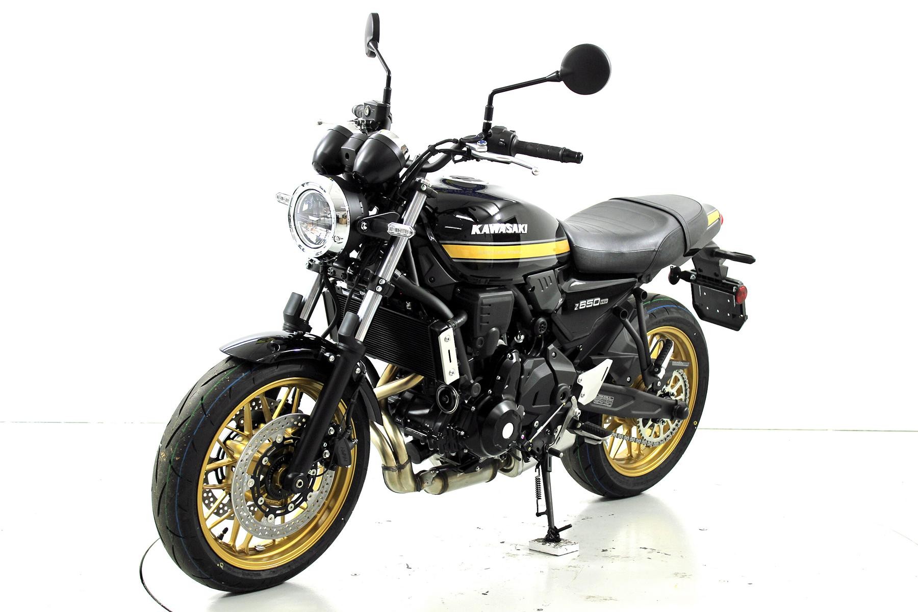 KAWASAKI Z 650 RS ABS-showroom-element-2