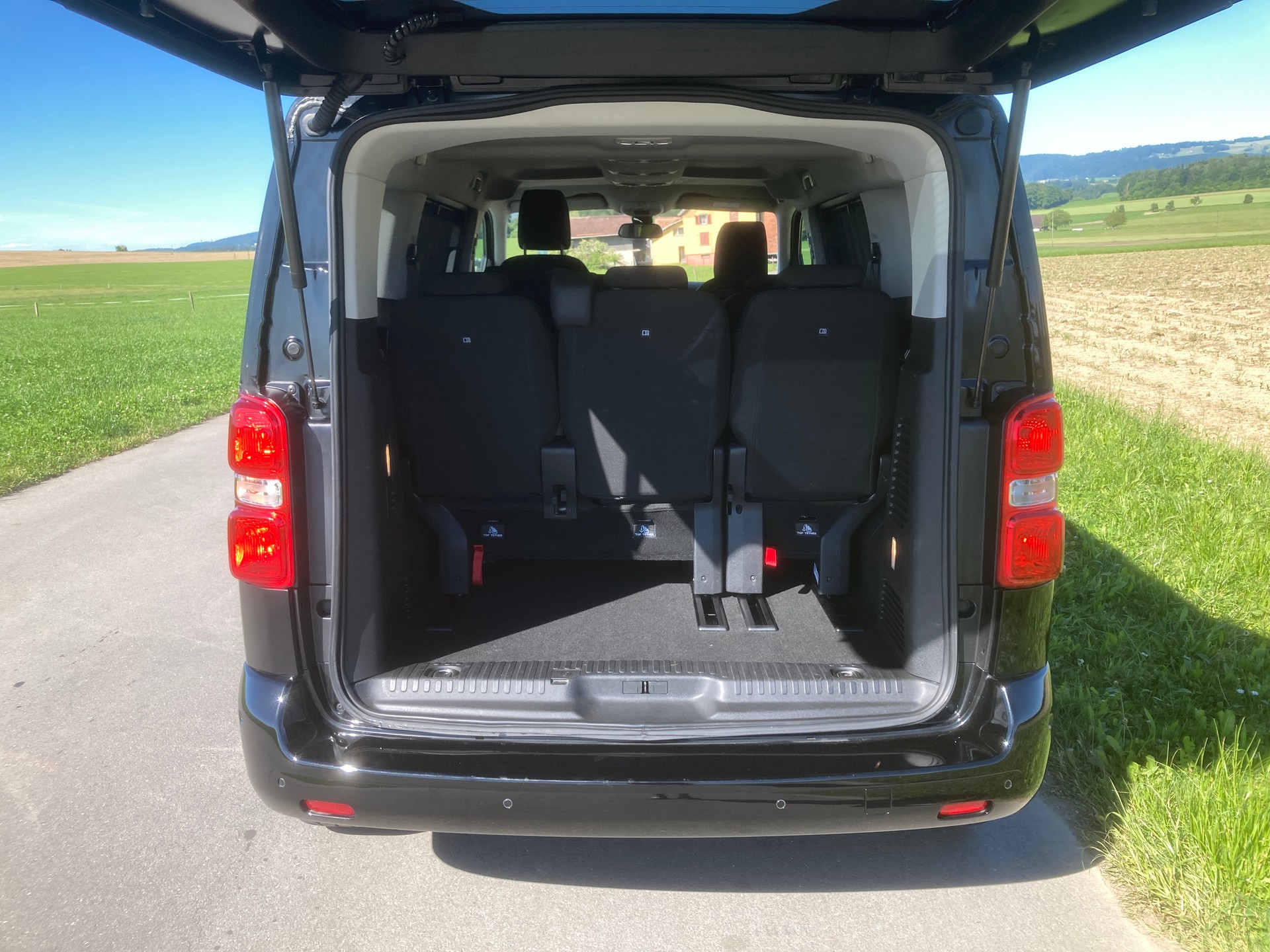 TOYOTA Proace Verso 2.0 D-4D Trend Medium 4x4 8 Sitzer-image-5