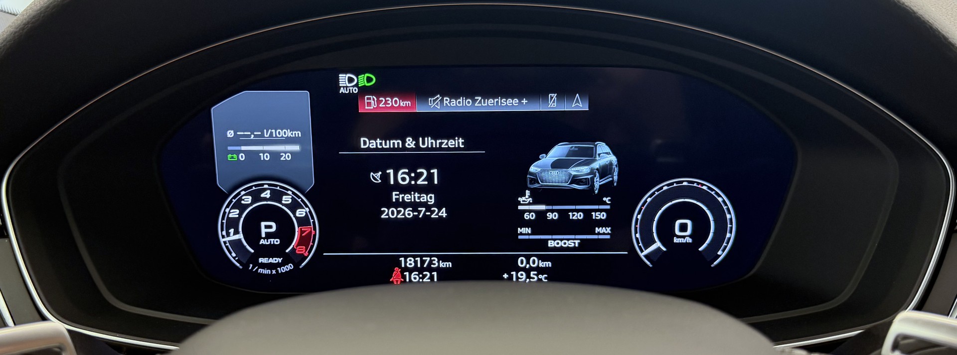 AUDI RS4 Avant quattro tiptronic-image-10