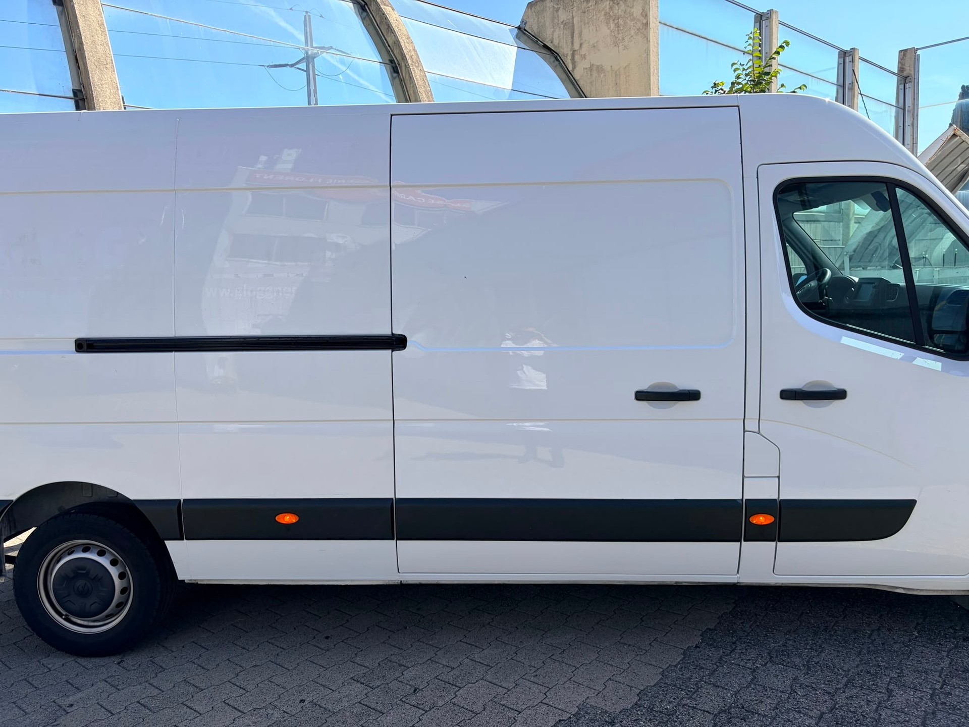 OPEL MOVANO-image-1