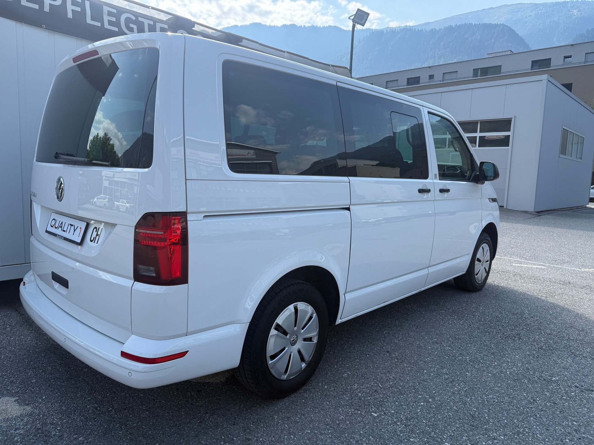 VW T6.1 Multivan 2.0 TDI Trendline Liberty DSG*ZAHNRIEMEN FRISCH*-image-3