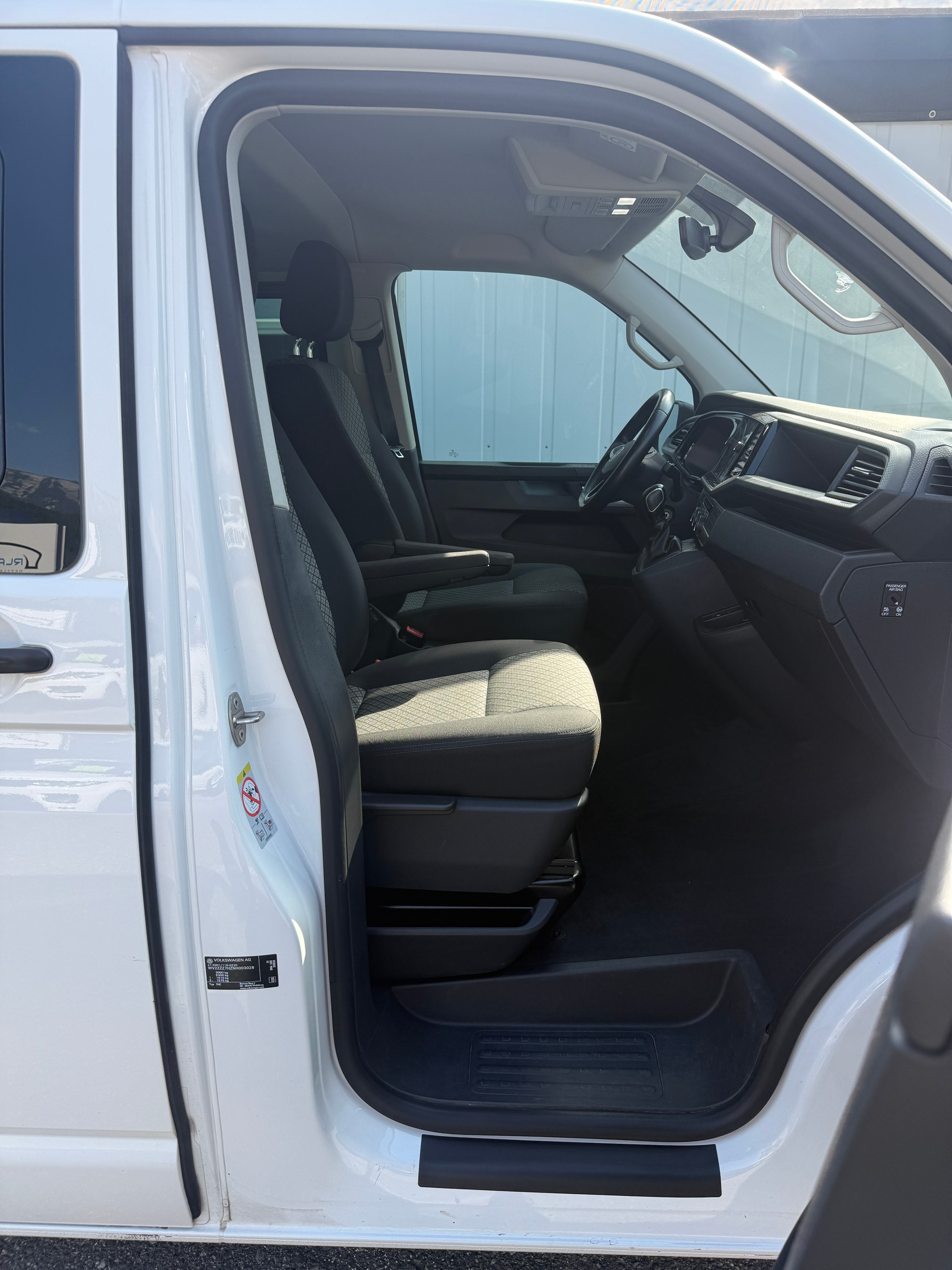 VW T6.1 Multivan 2.0 TDI Trendline Liberty DSG*ZAHNRIEMEN FRISCH*-image-12