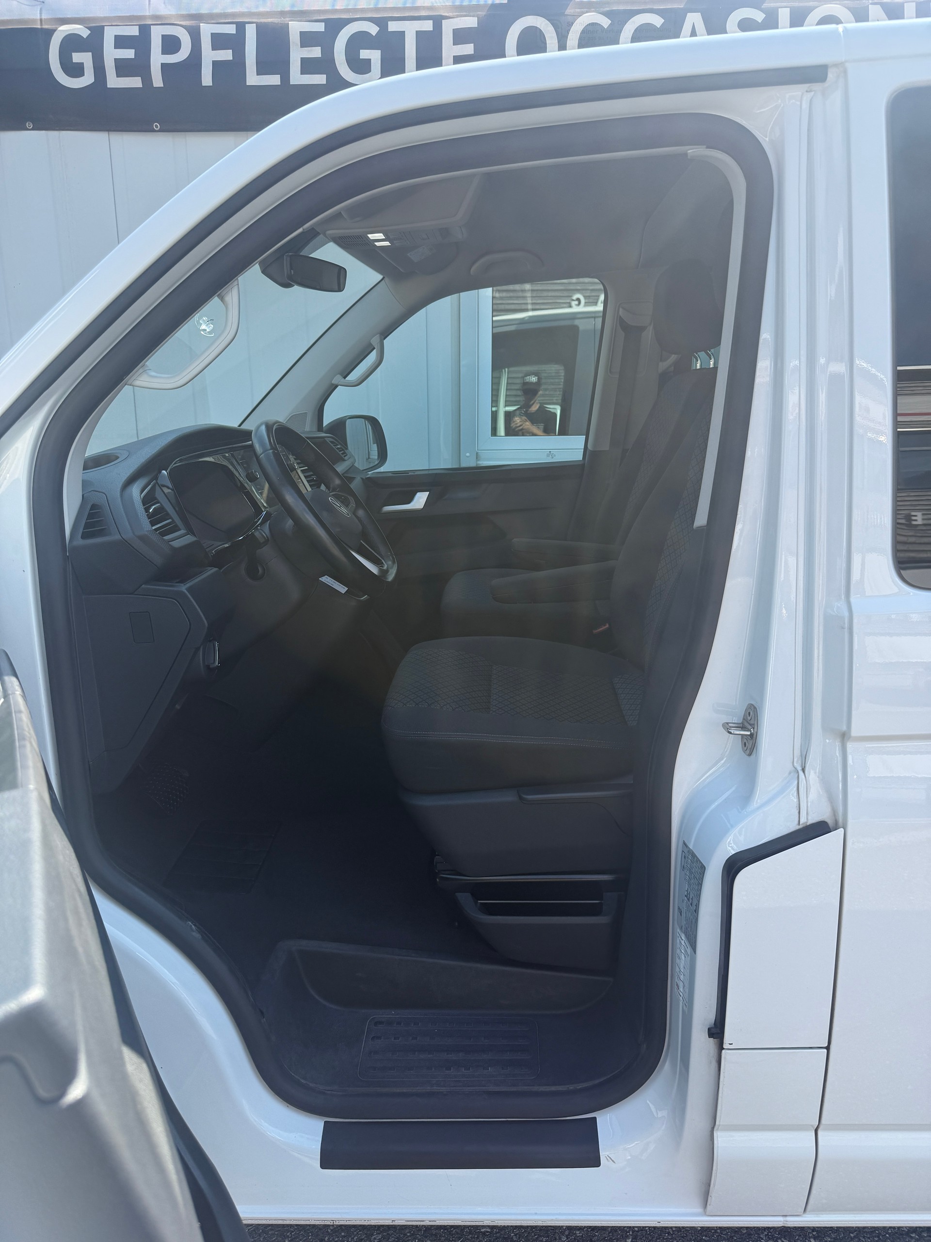 VW T6.1 Multivan 2.0 TDI Trendline Liberty DSG*ZAHNRIEMEN FRISCH*-image-10