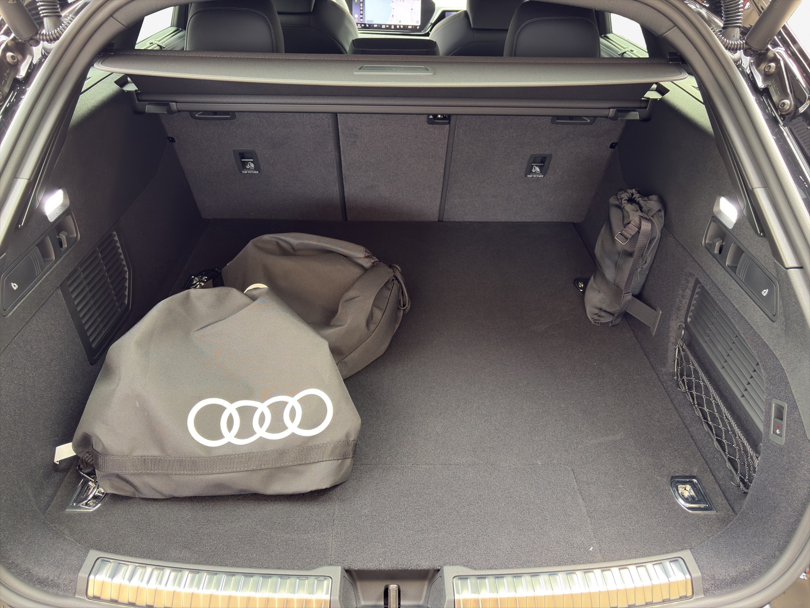 AUDI A5 Avant e-hybrid quattro 270 kW S tronic-image-12
