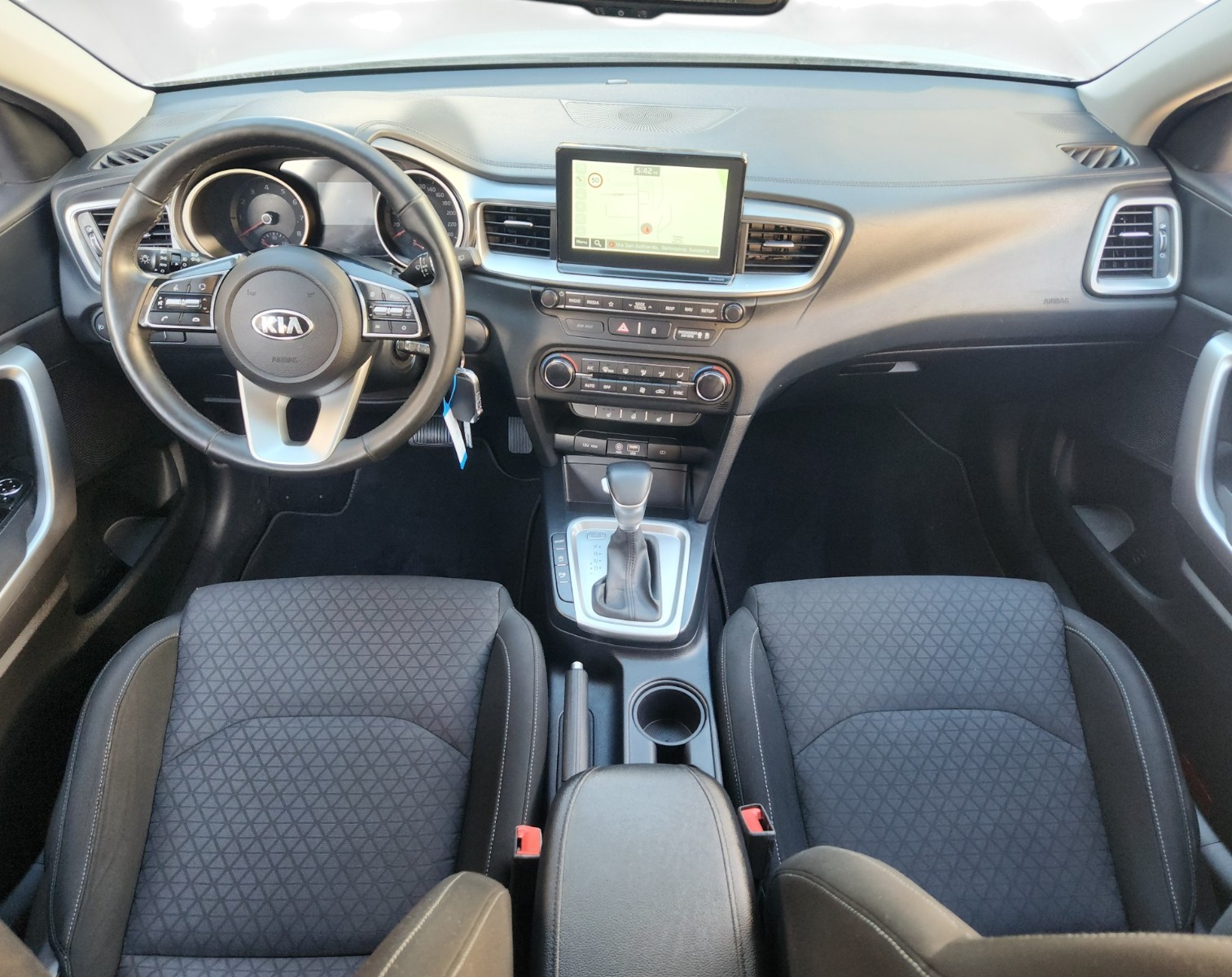KIA Ceed 1.4 T-GDi Power 25+ DCT-image-8