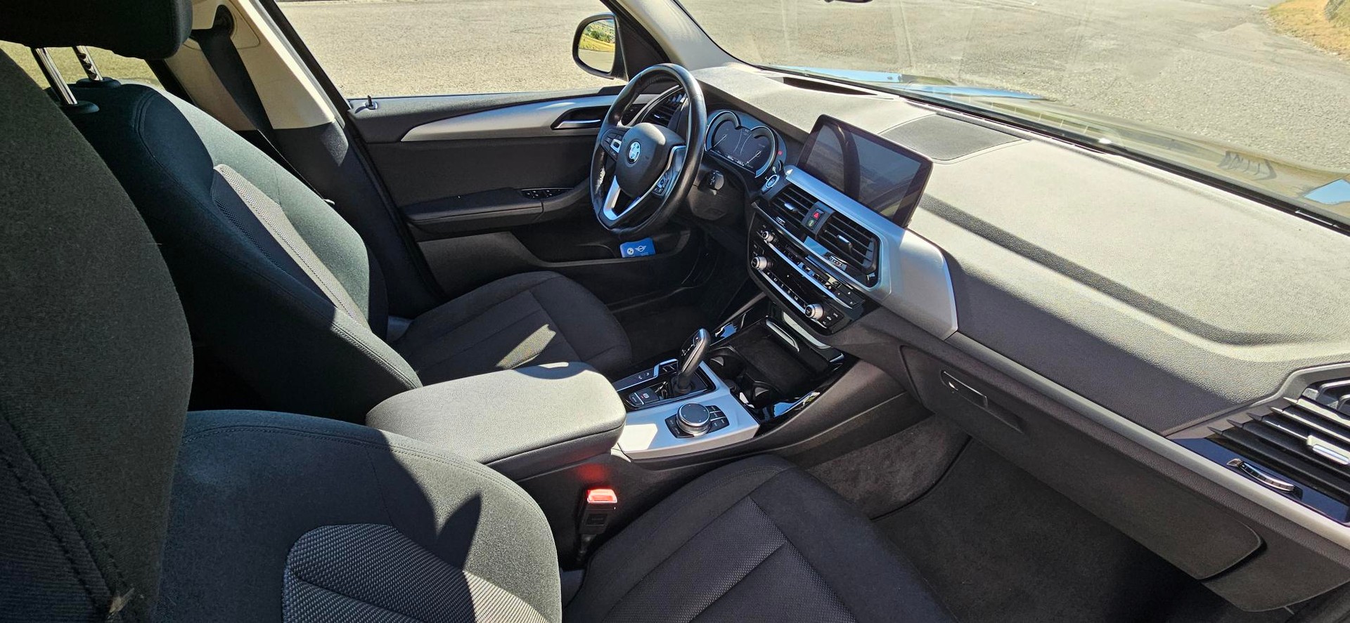 BMW 20d xDrive-image-5