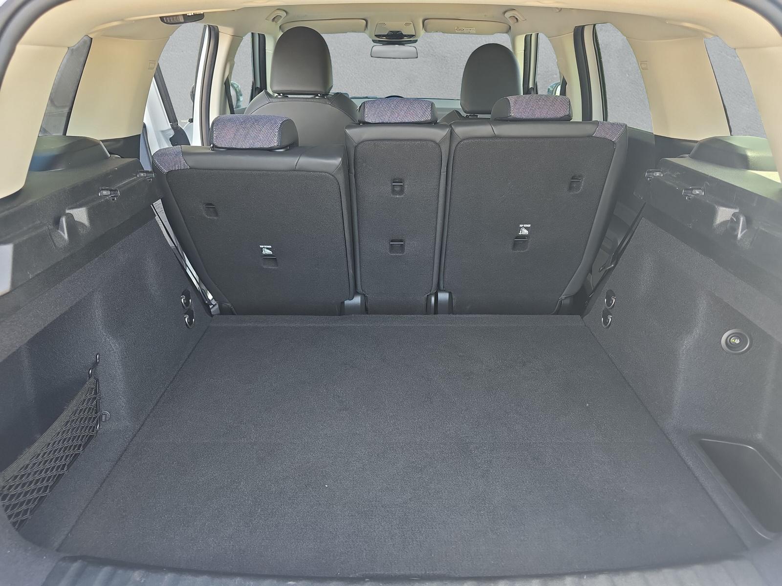MINI Countryman S ALL4 2.0i U25 (CH)-image-9