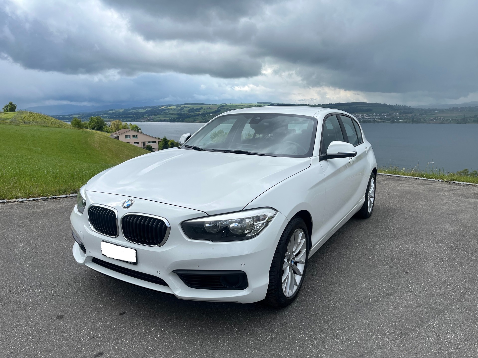 BMW 118d-image-0