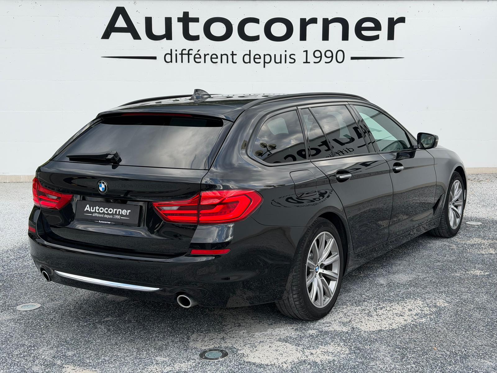 BMW 520d xDrive Touring Luxury Line Steptronic-image-3