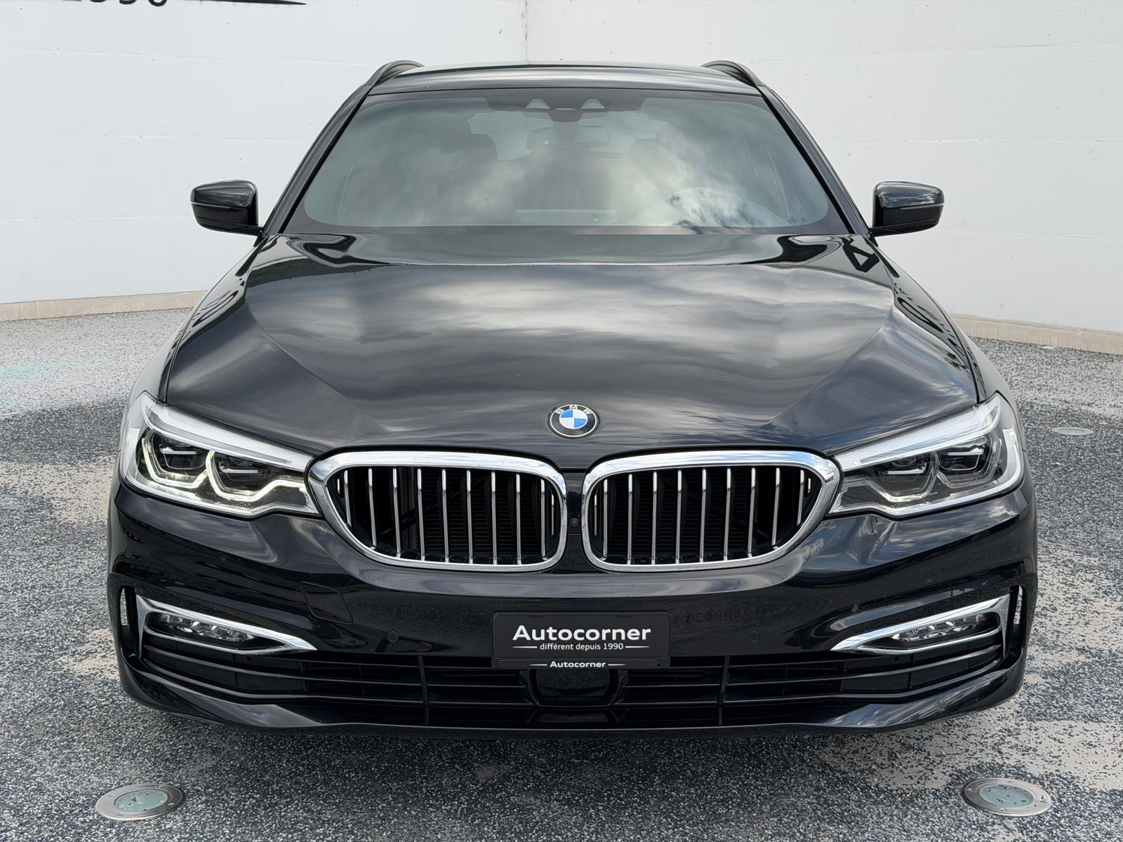 BMW 520d xDrive Touring Luxury Line Steptronic-showroom-element-2