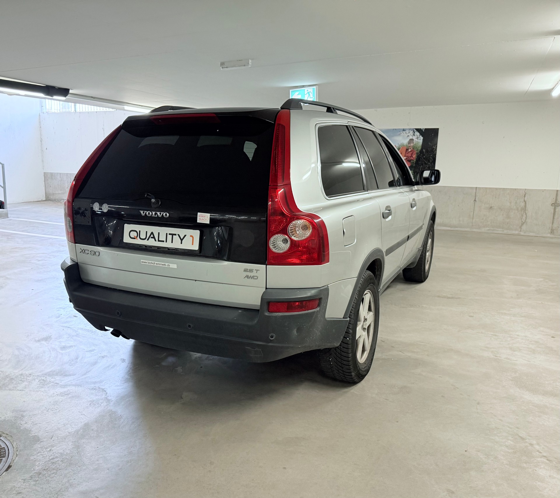 VOLVO XC90 2.5T AWD Momentum-image-8
