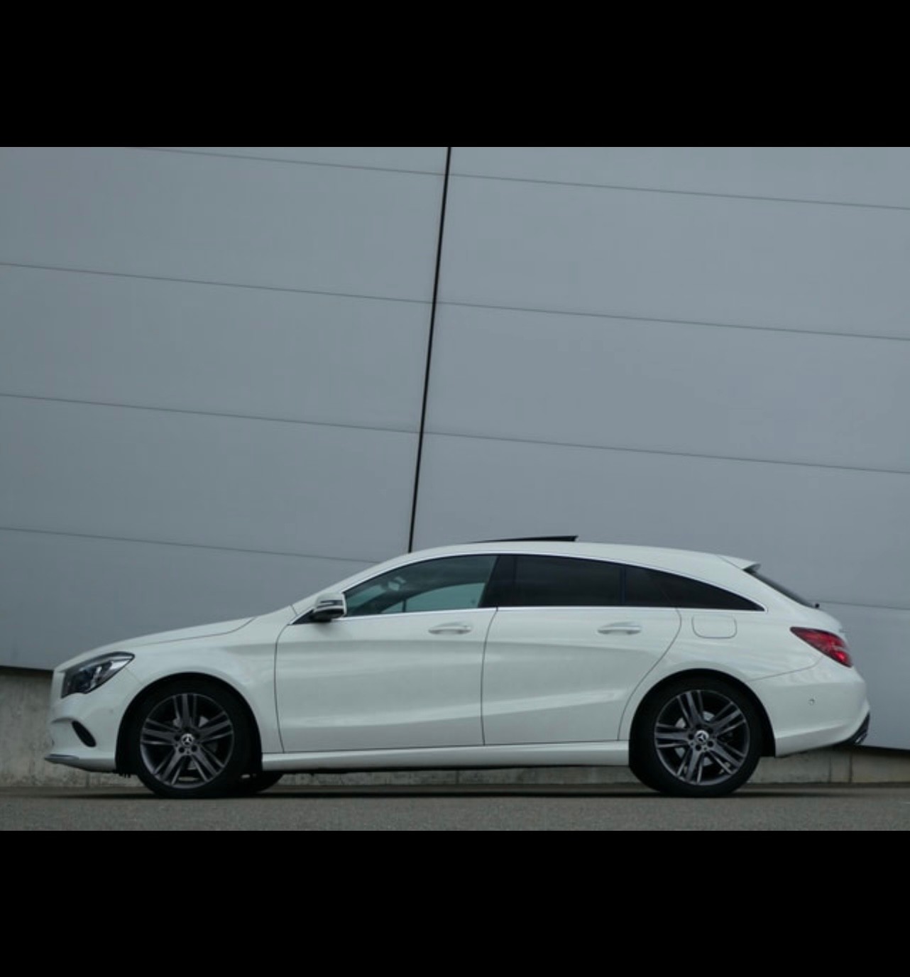 MERCEDES-BENZ CLA 220 d-image-2