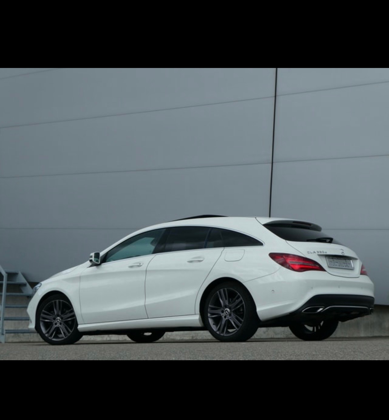 MERCEDES-BENZ CLA 220 d-image-4