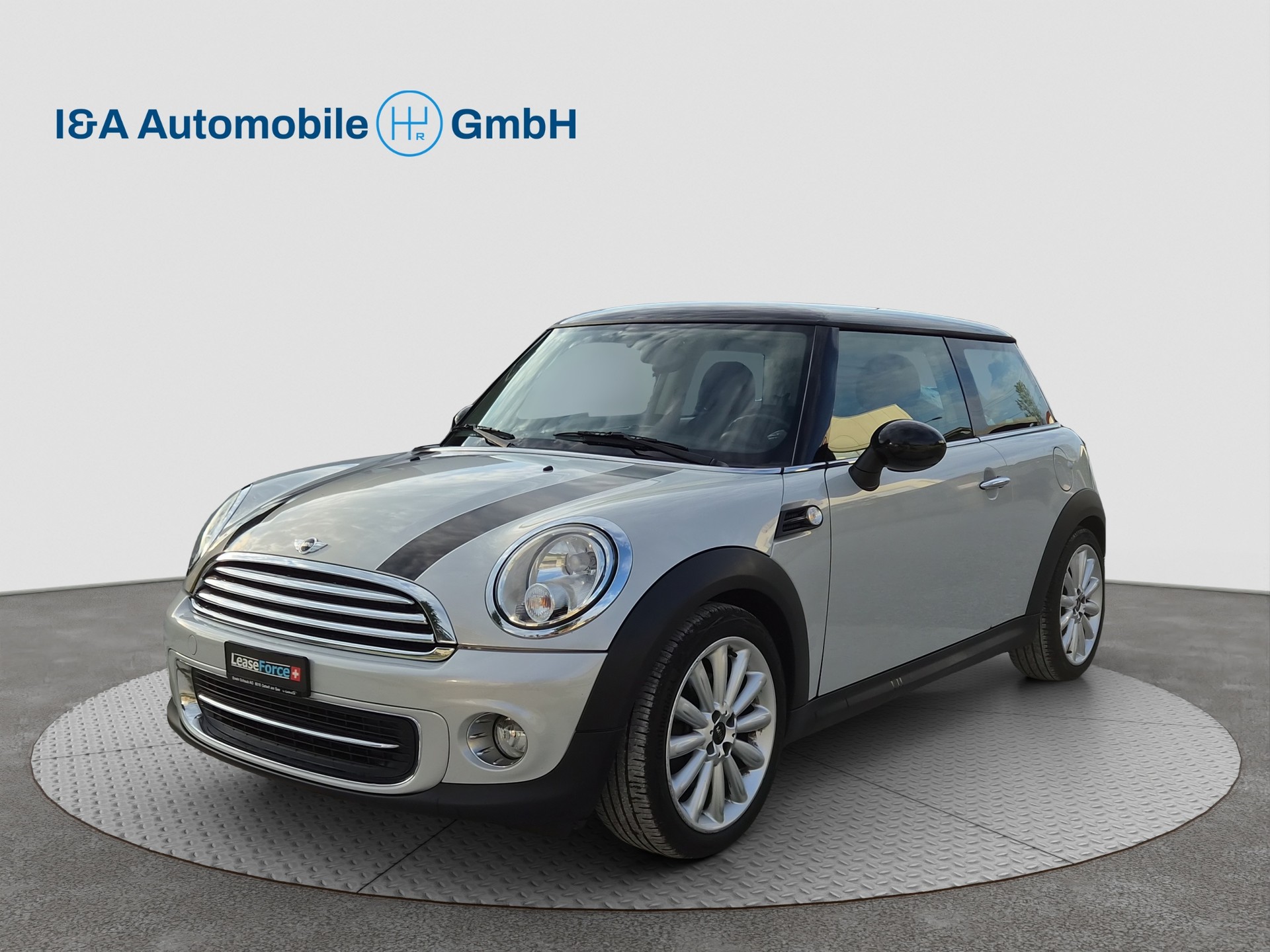 MINI R56 1.6i Cooper-image-0