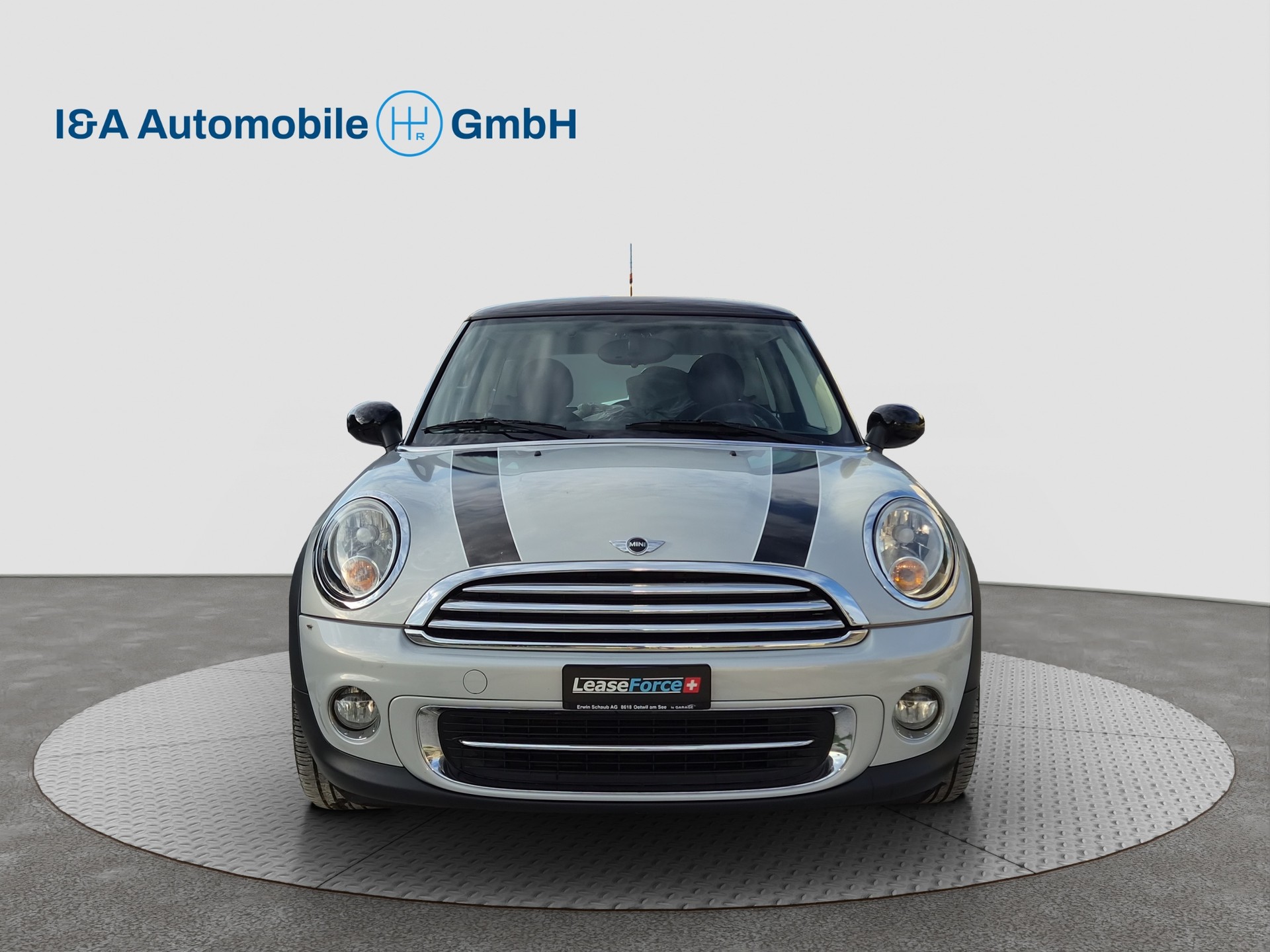 MINI R56 1.6i Cooper-image-1