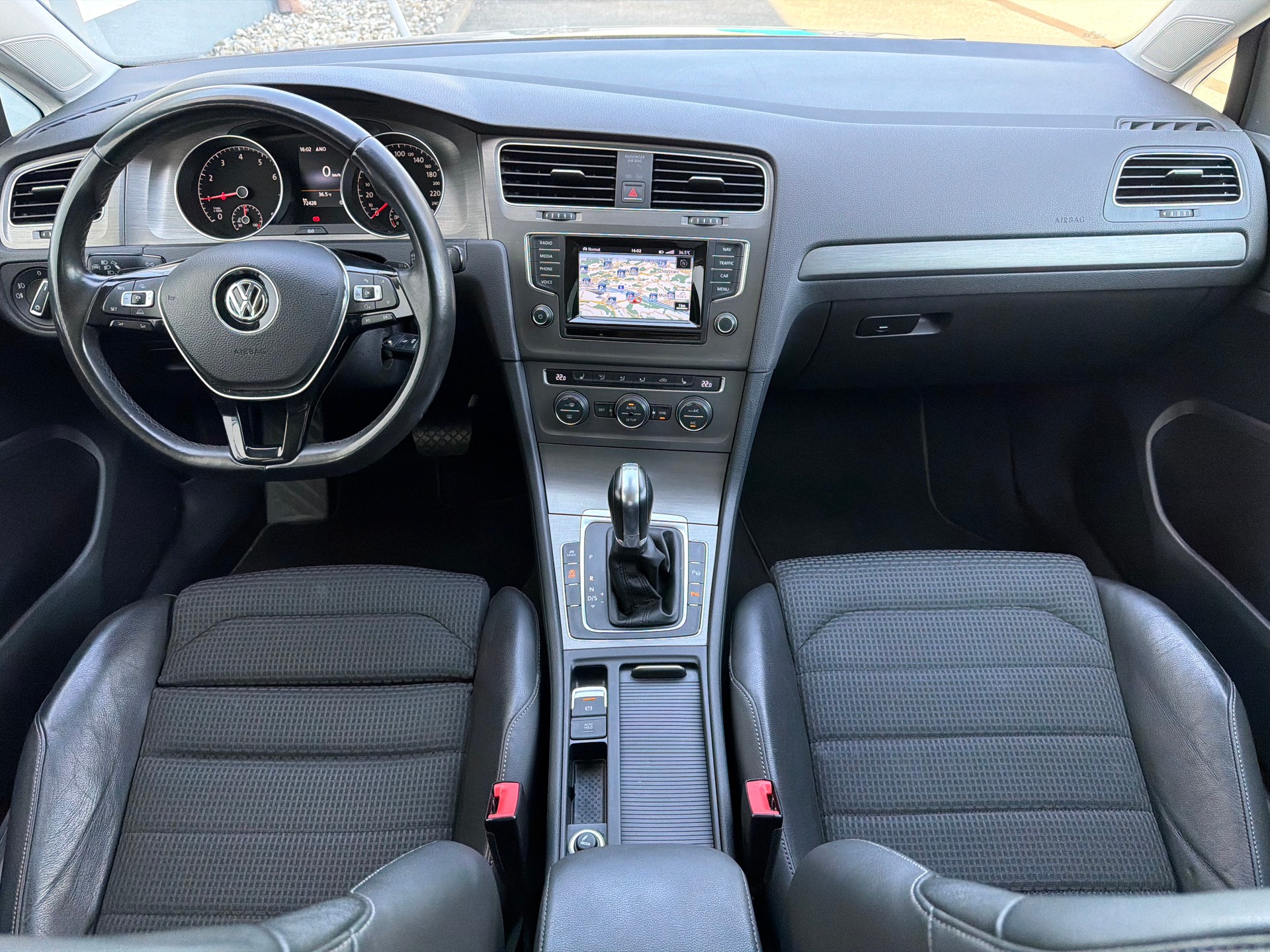 VW Golf 1.4 TSI Comfortline DSG-image-18