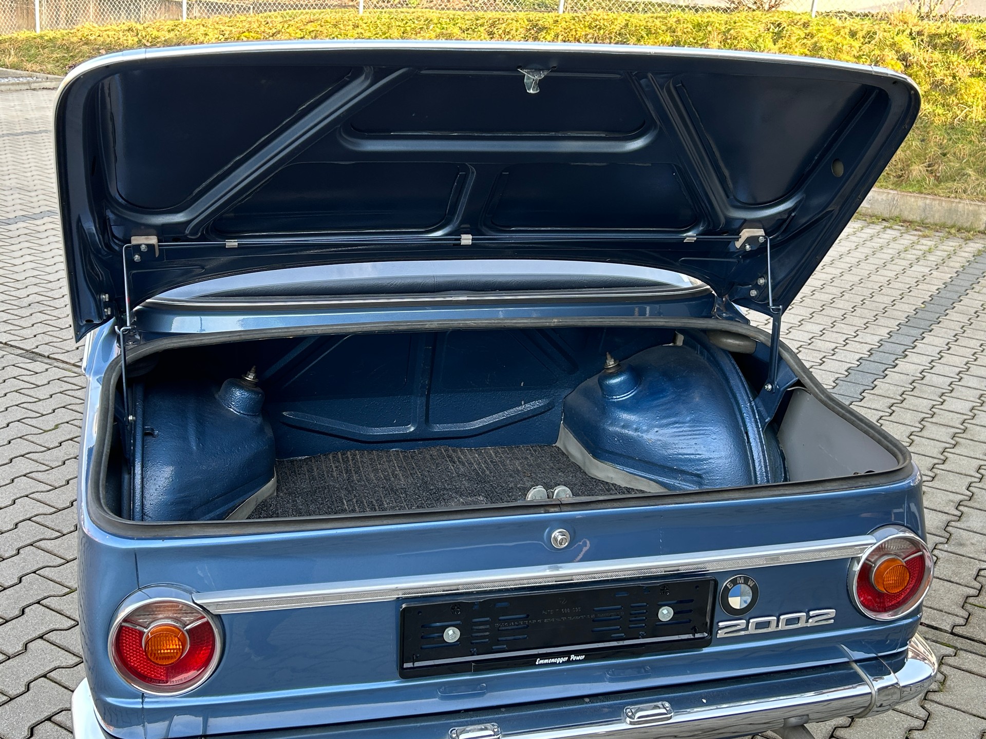 BMW BMW 2002 E10-image-4