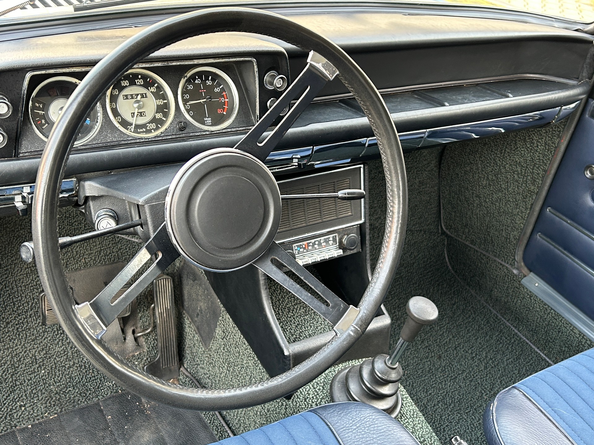 BMW BMW 2002 E10-image-6