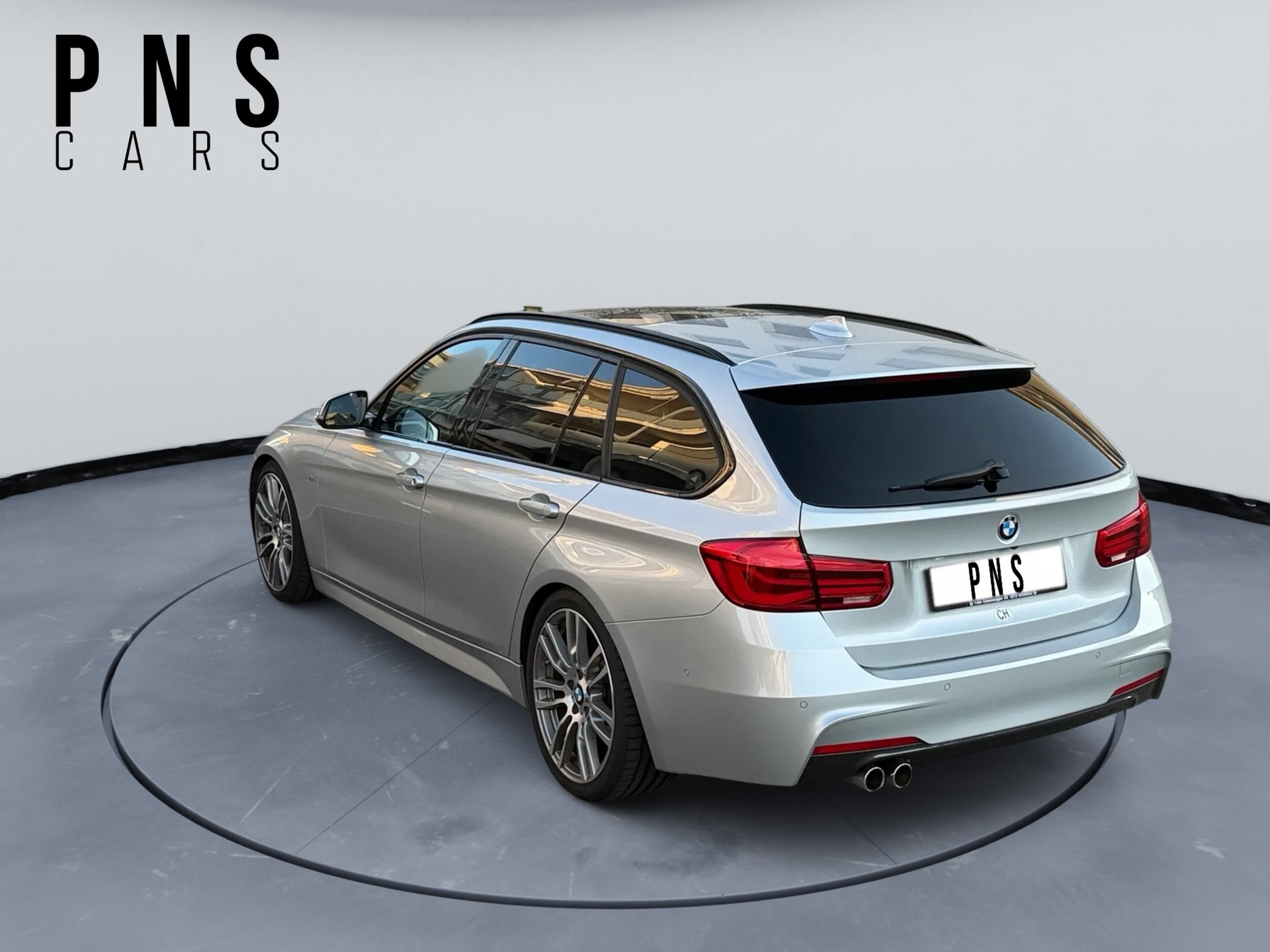 BMW 330d xDrive Touring M Sport Line Steptronic-image-5