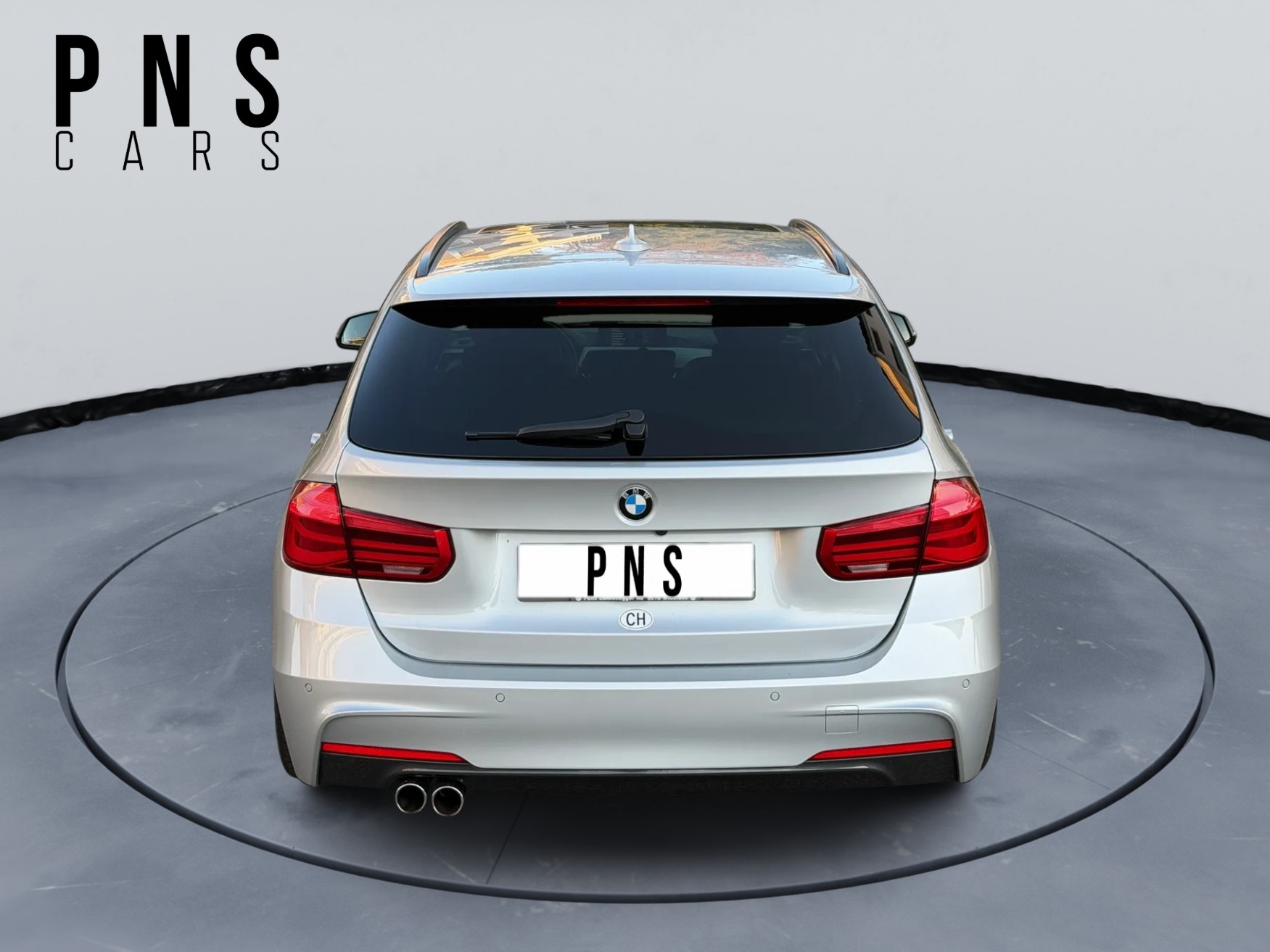 BMW 330d xDrive Touring M Sport Line Steptronic-image-4