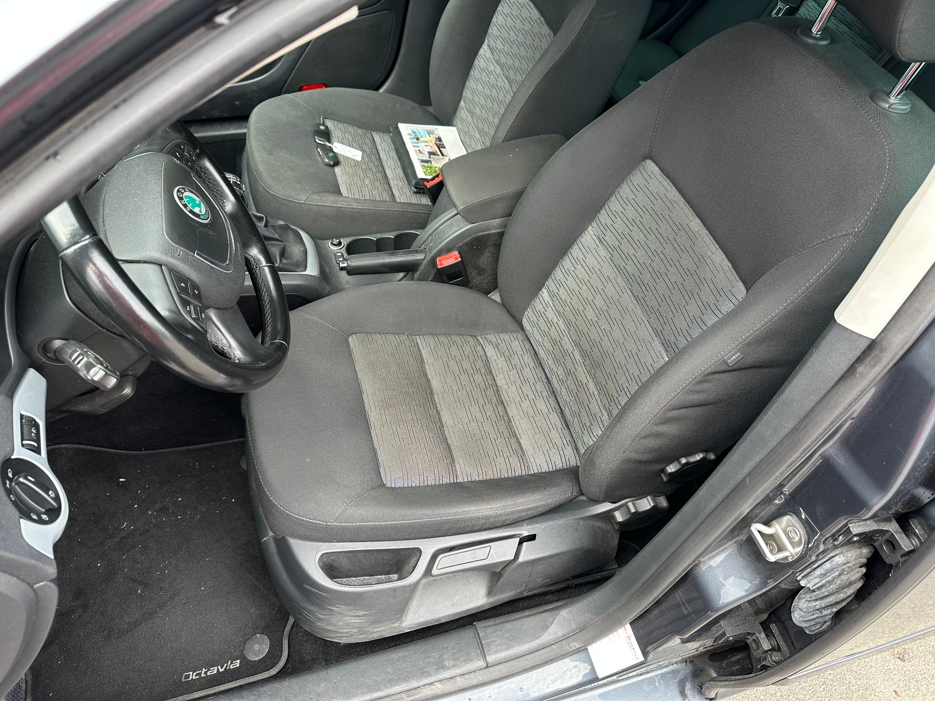 SKODA Octavia Combi 1.8 TSI Ambiente FIXPREIS-image-17