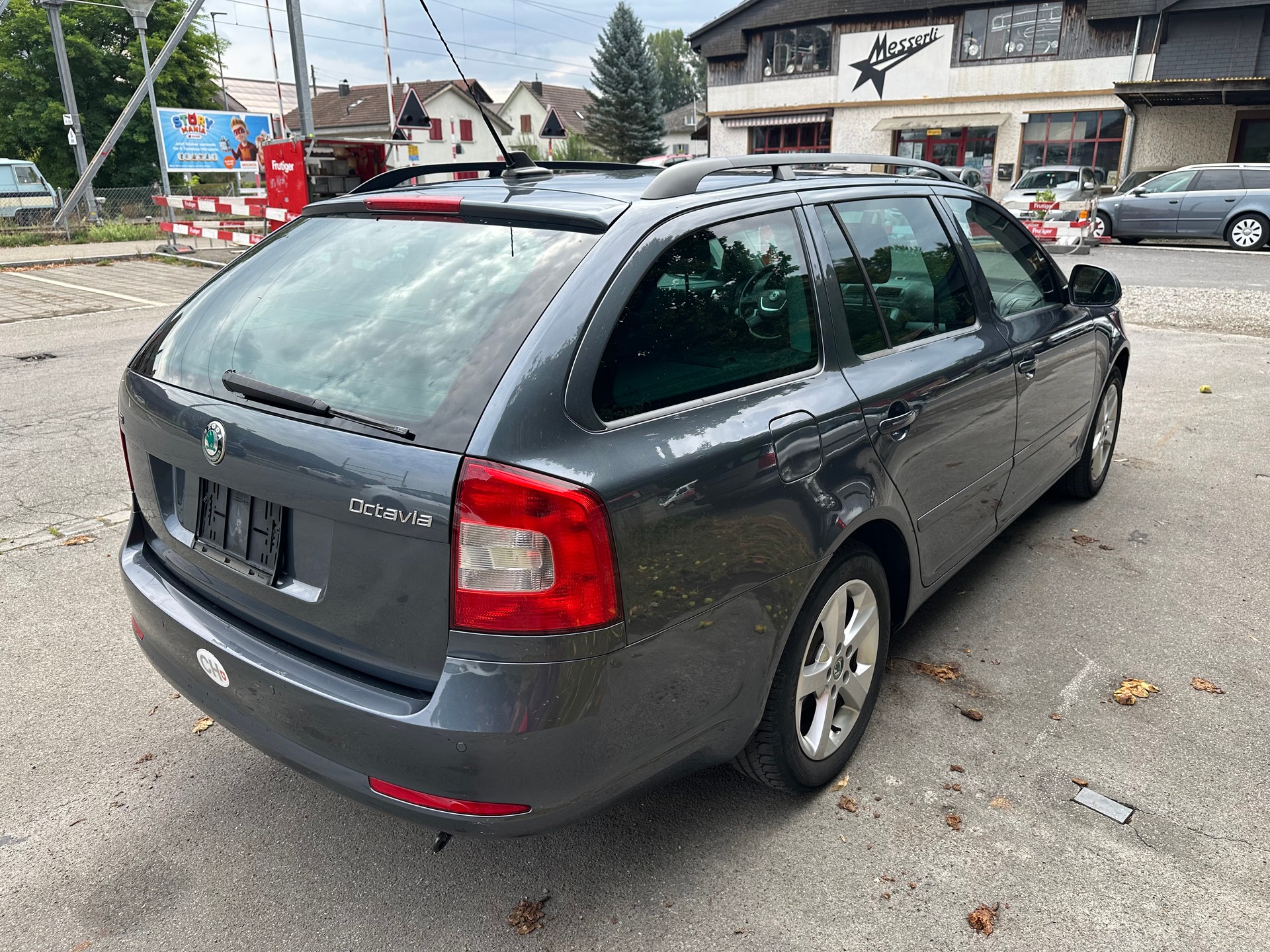 SKODA Octavia Combi 1.8 TSI Ambiente FIXPREIS-image-14