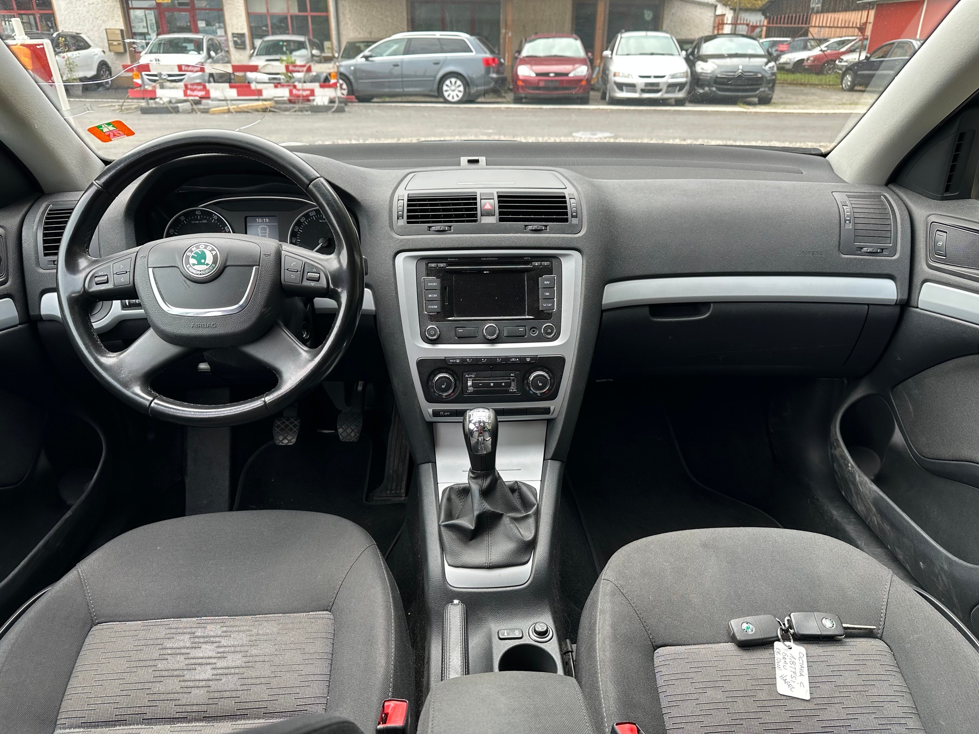 SKODA Octavia Combi 1.8 TSI Ambiente FIXPREIS-image-19