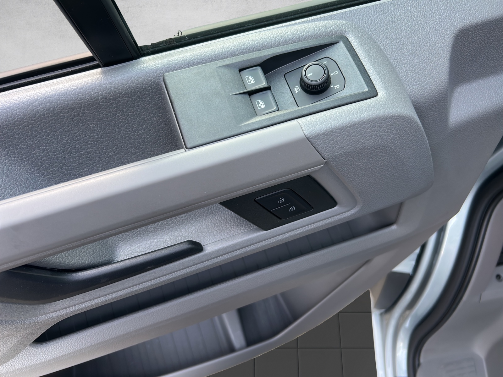 VW Crafter 35 2.0 BiTDI L3 4Motion A-image-17