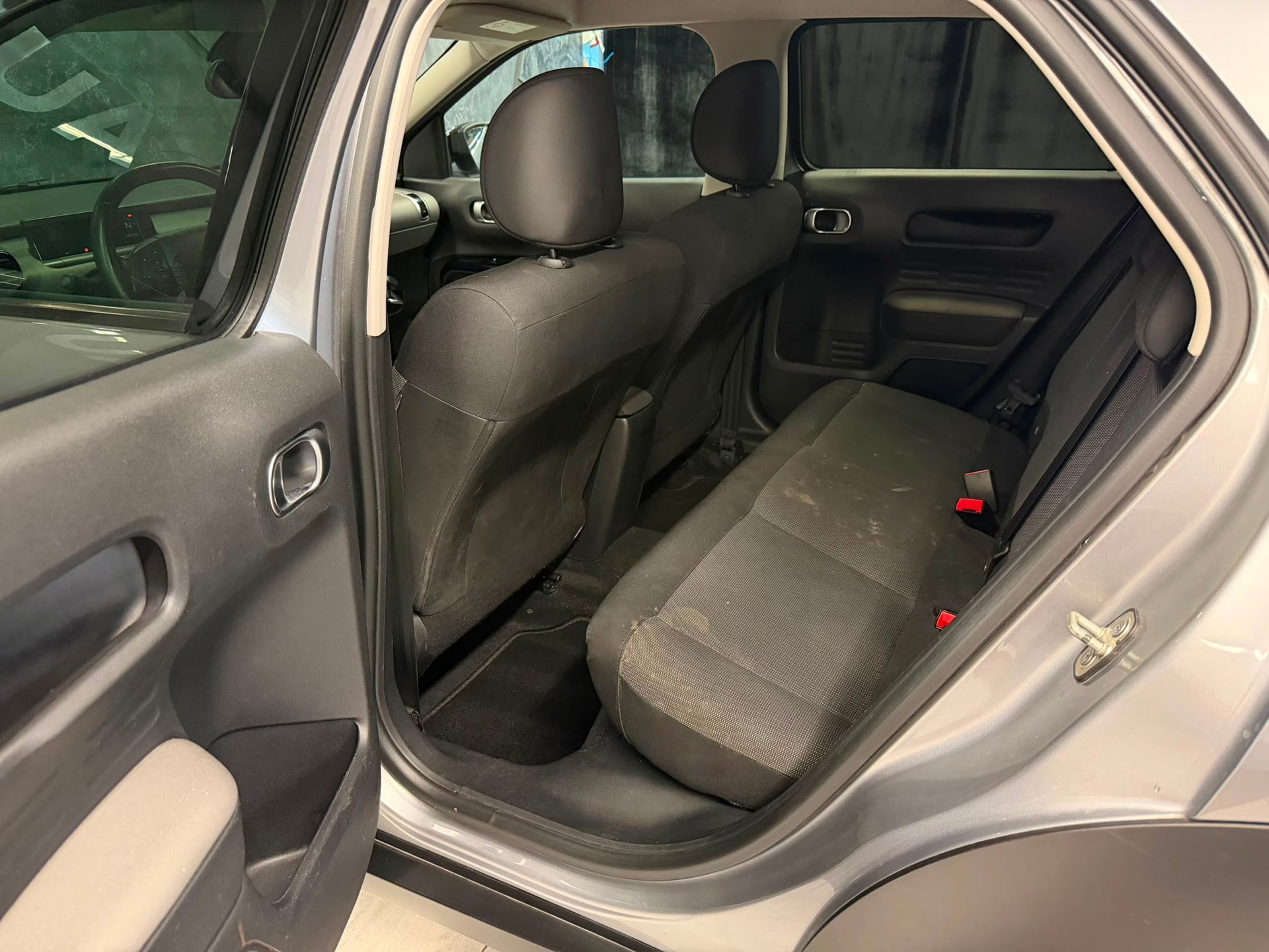 CITROEN C4 Cactus 1.2 Pure Tech Shine EAT6-image-12