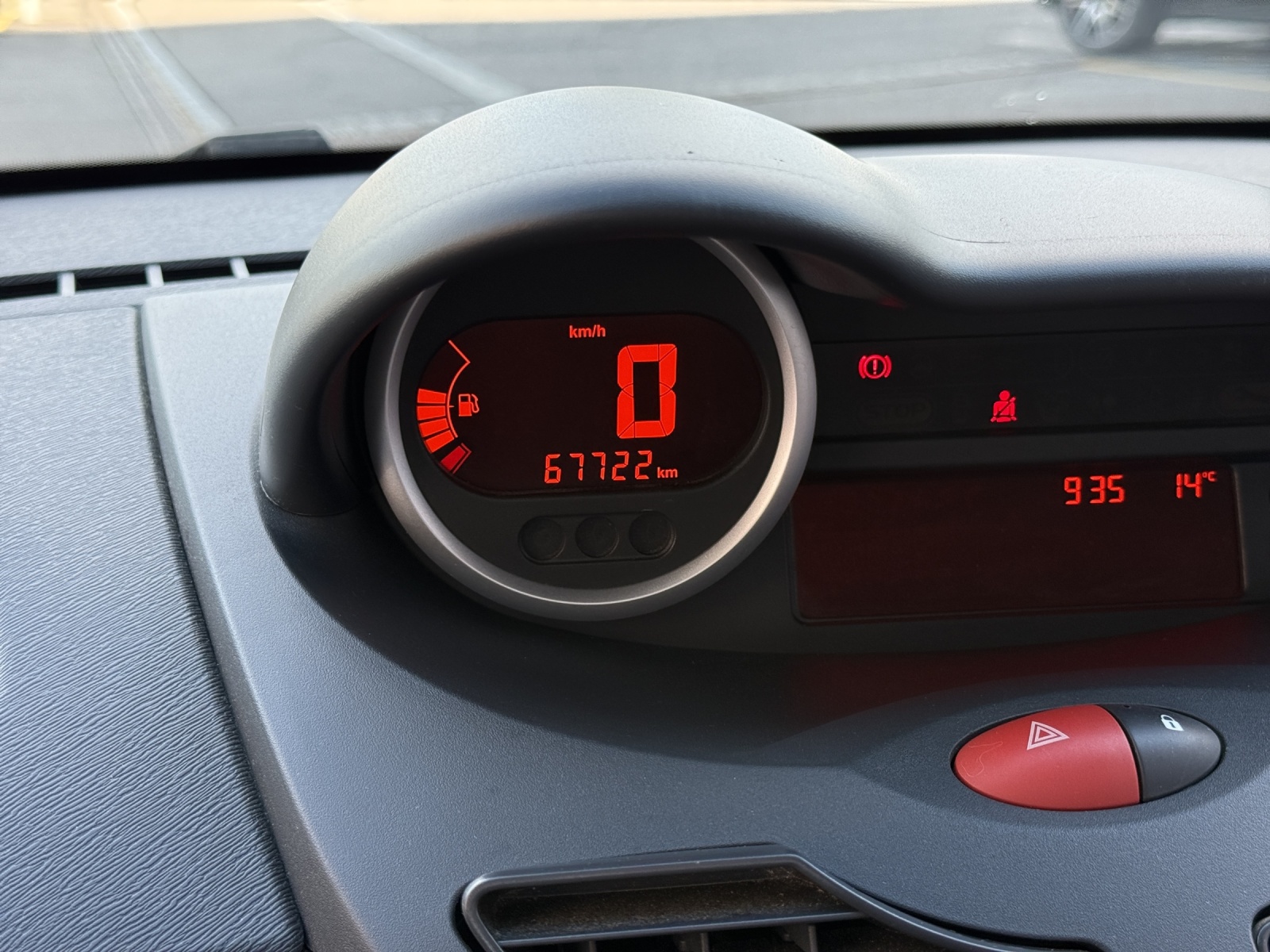 RENAULT Twingo 1.2 16V Expression-image-10