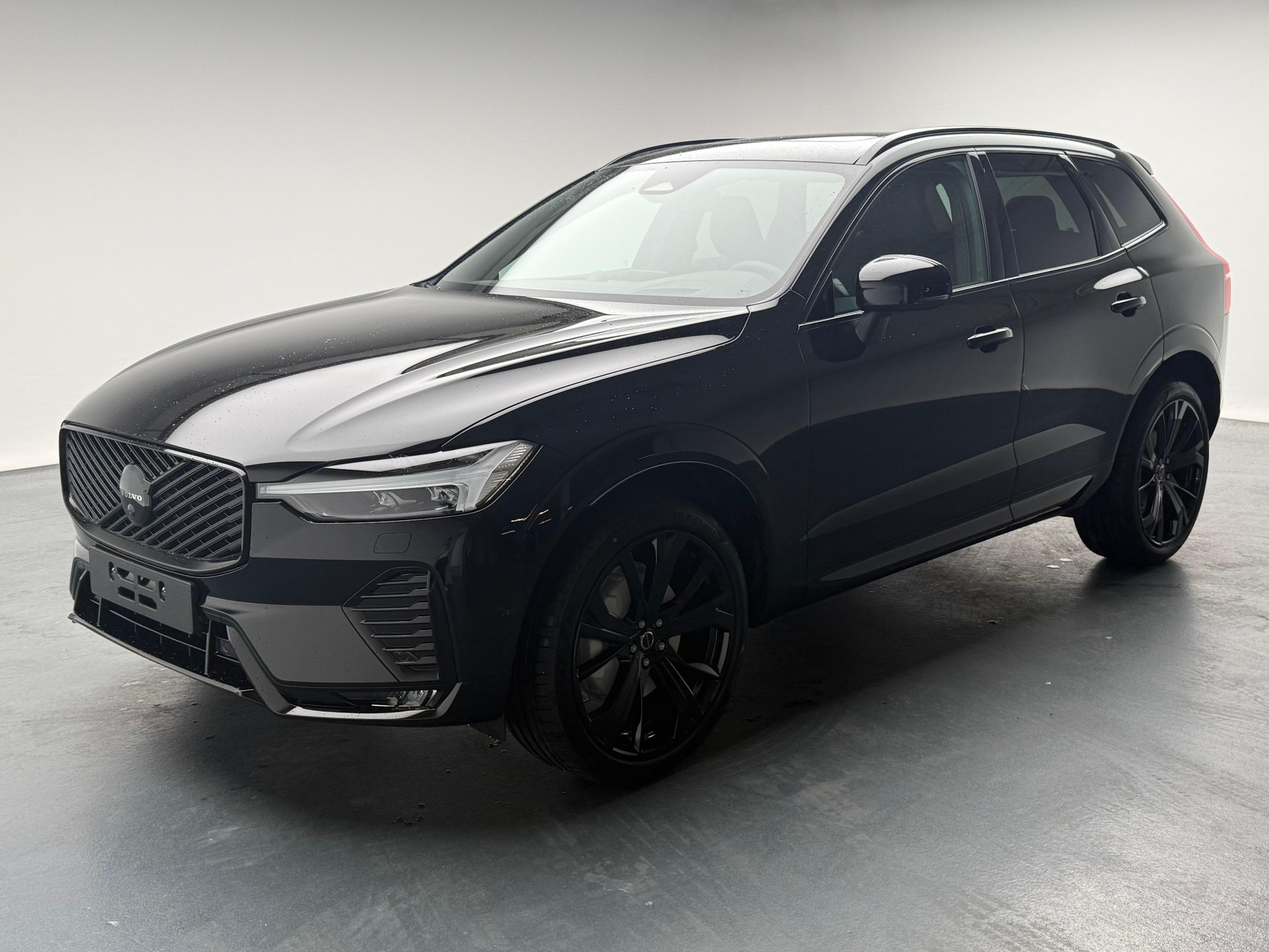 VOLVO XC60 2.0 B5 MH Black Edition AWD