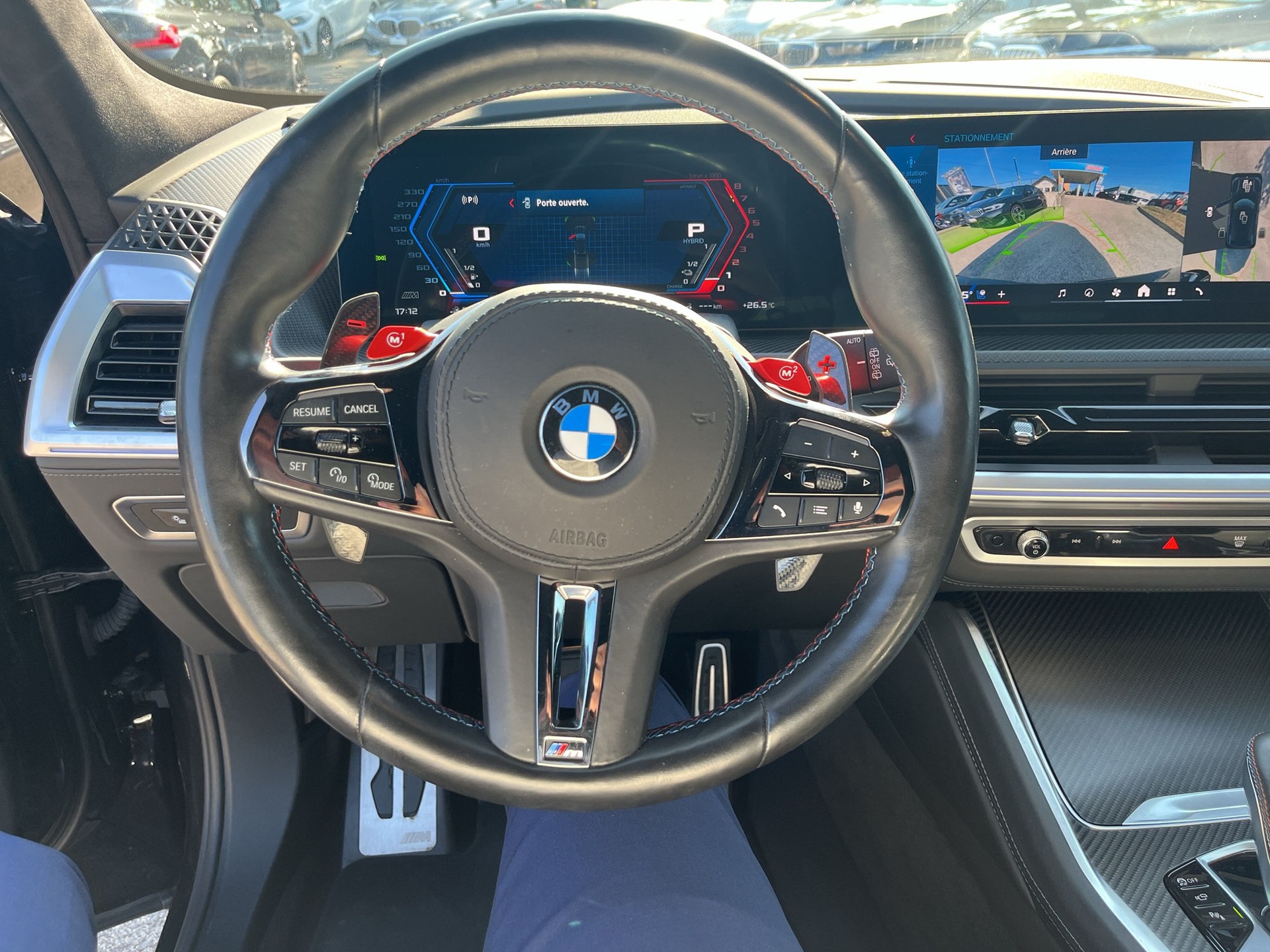 BMW XM xDrive PHEV Steptronic-image-11