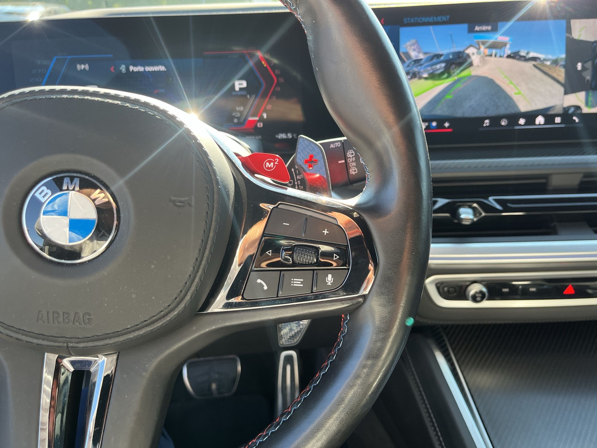 BMW XM xDrive PHEV Steptronic-image-15